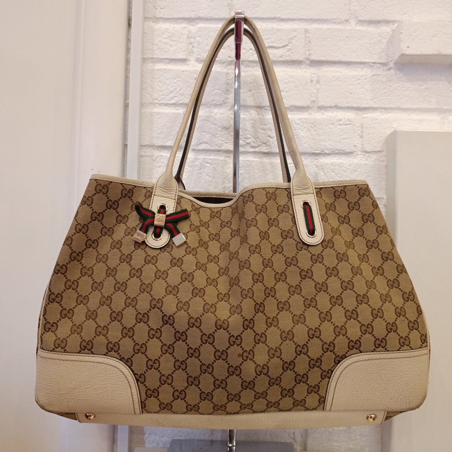Borsa Gucci dettagli pelle bianca
