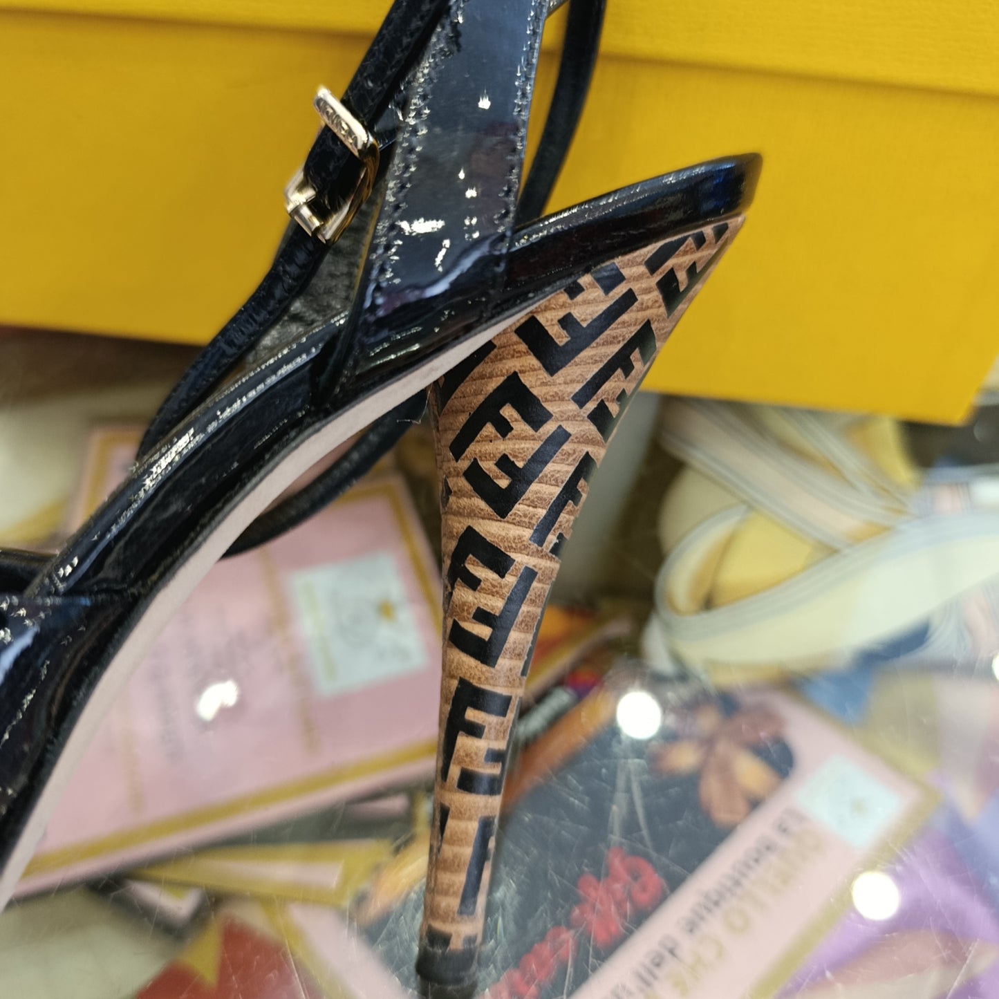 Tacchi Fendi lucidi n*36