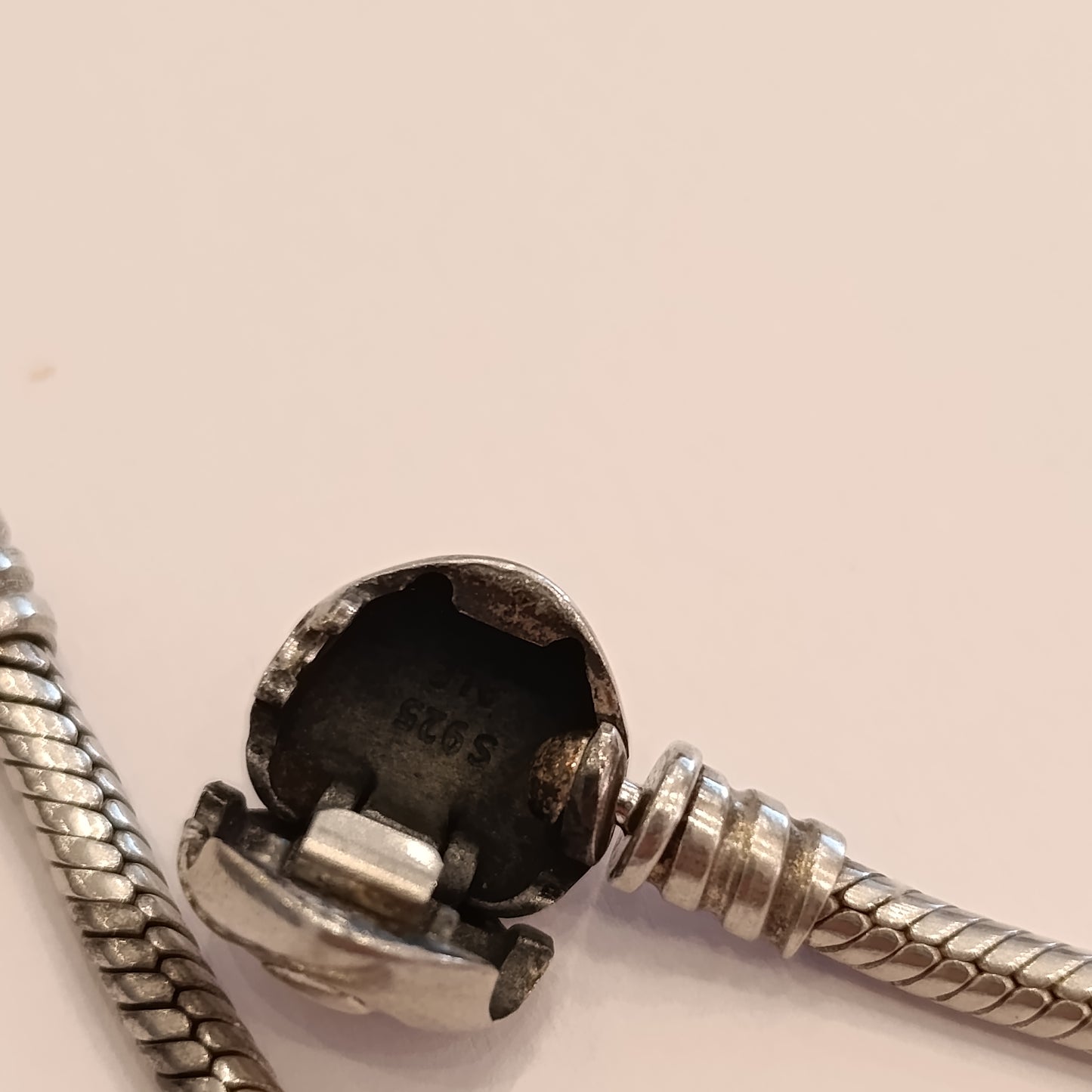 Bracciale pandora rigido