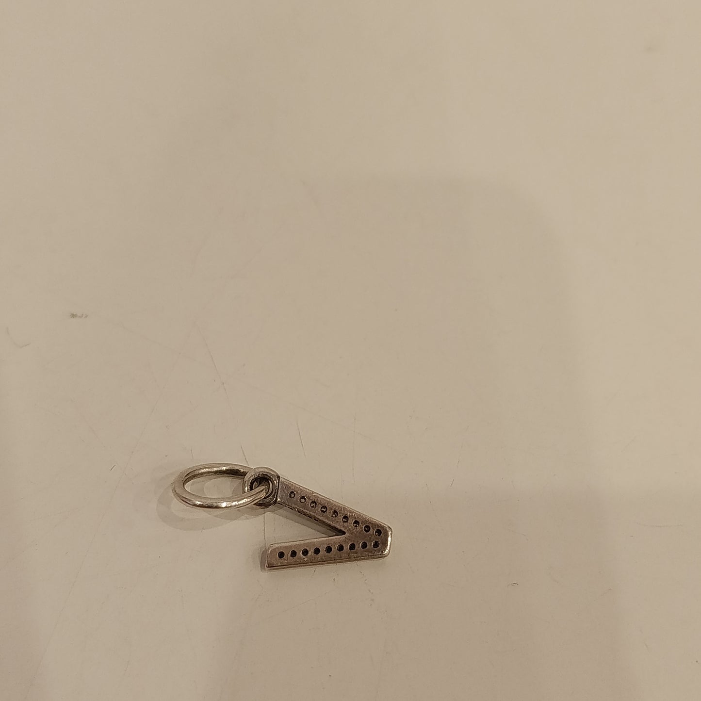 Charms pandora V