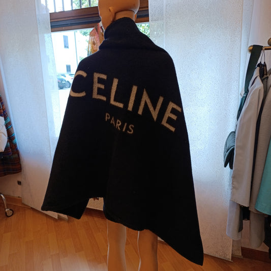 Poncho Celine