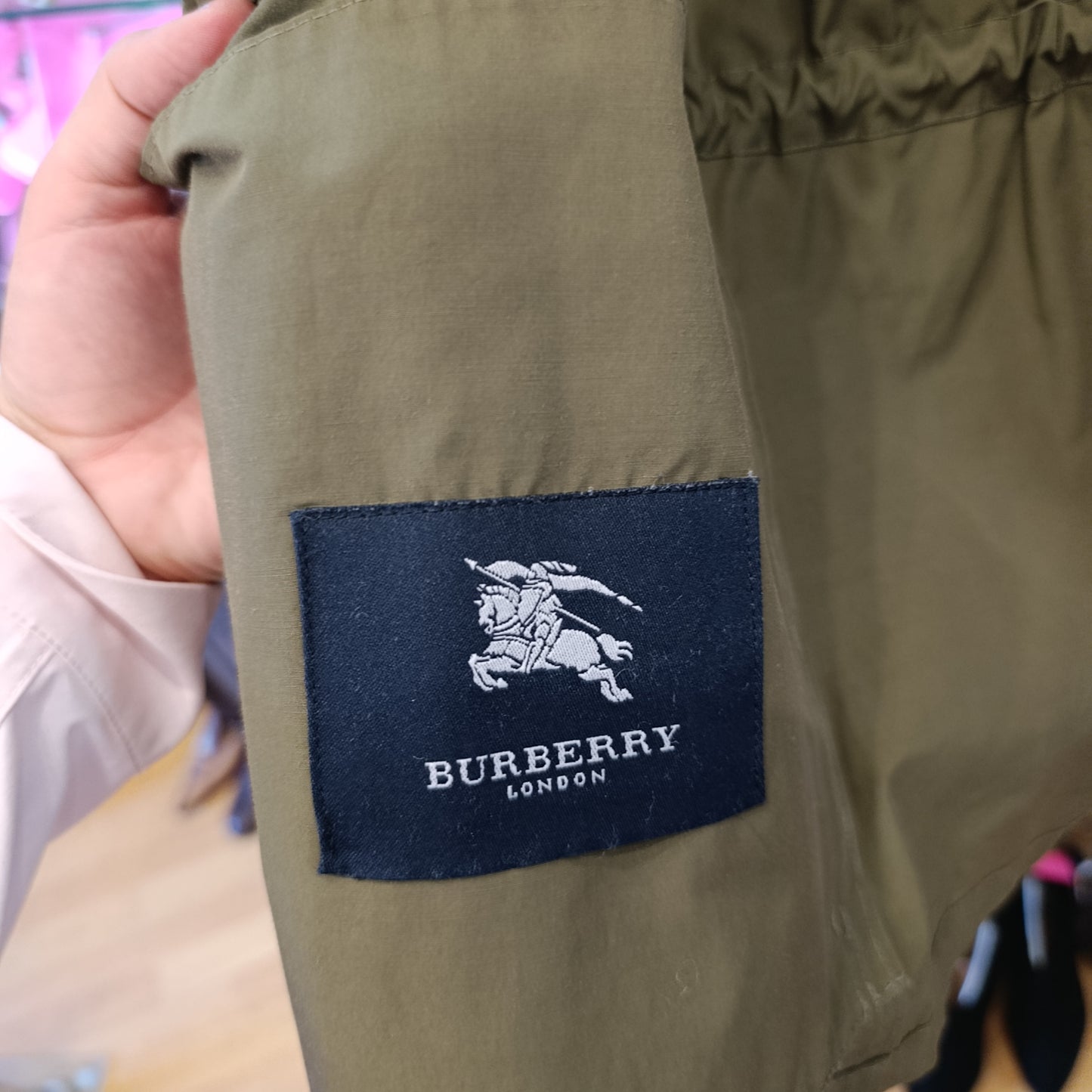 Giacca Burberry verde con zip tg 38