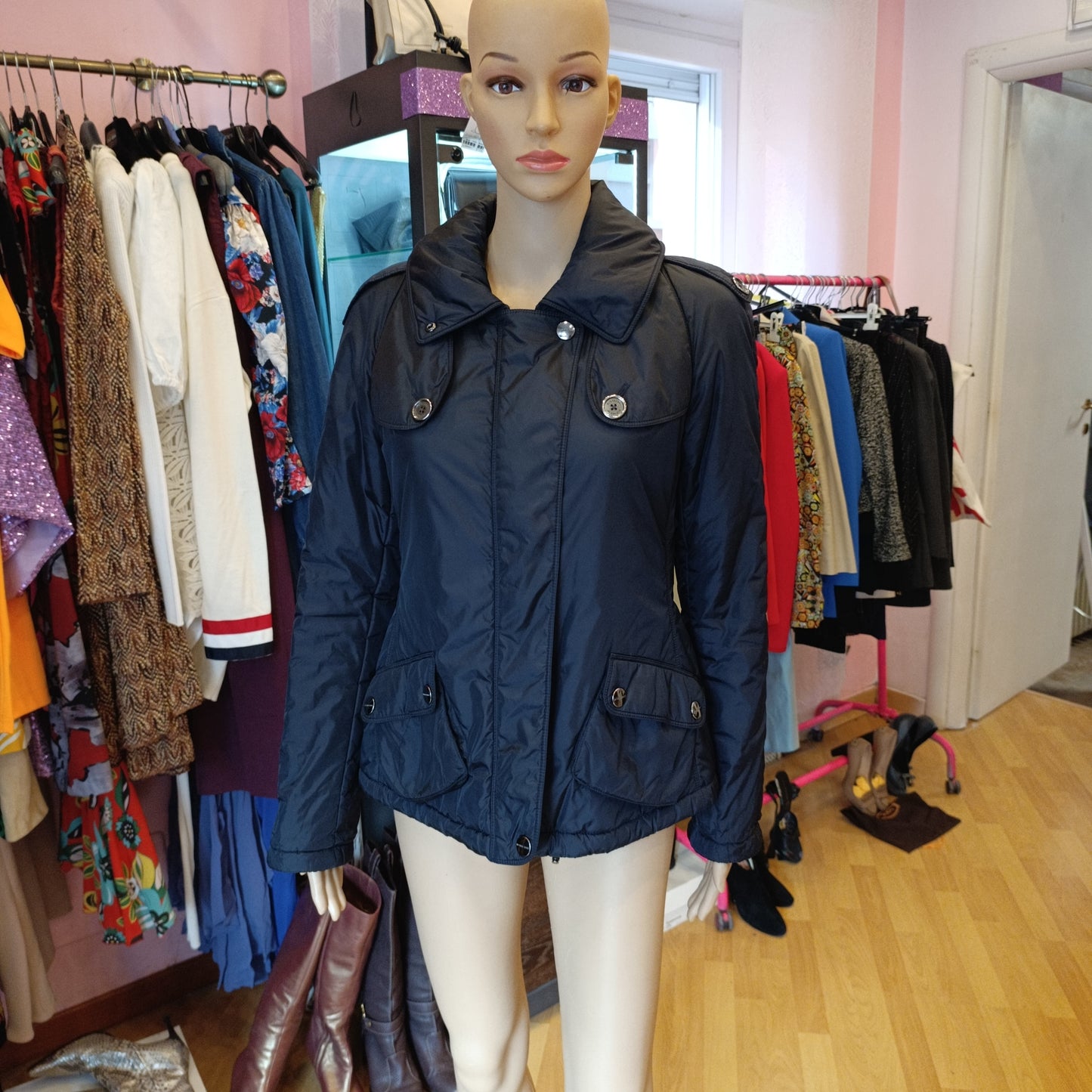 Piumino Burberry tg 40 corto