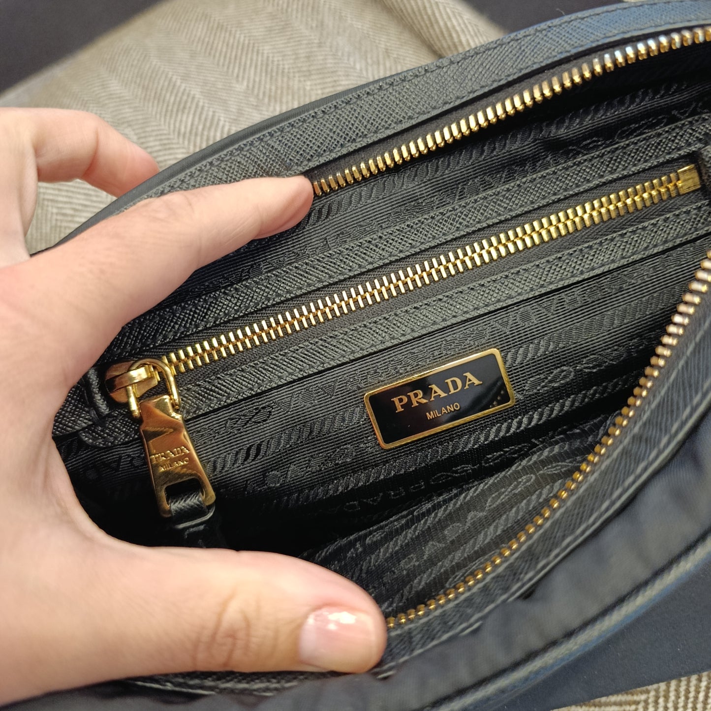 Borsa Prada a tracolla