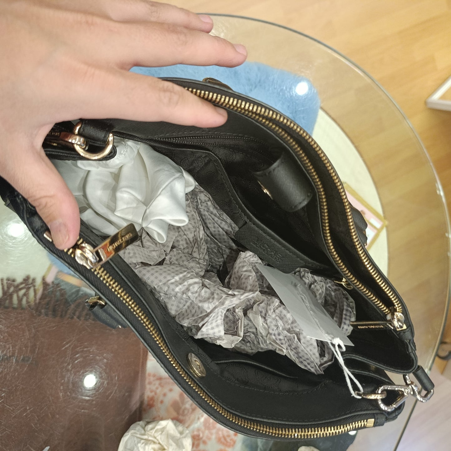 Borsa Coccinelle nera