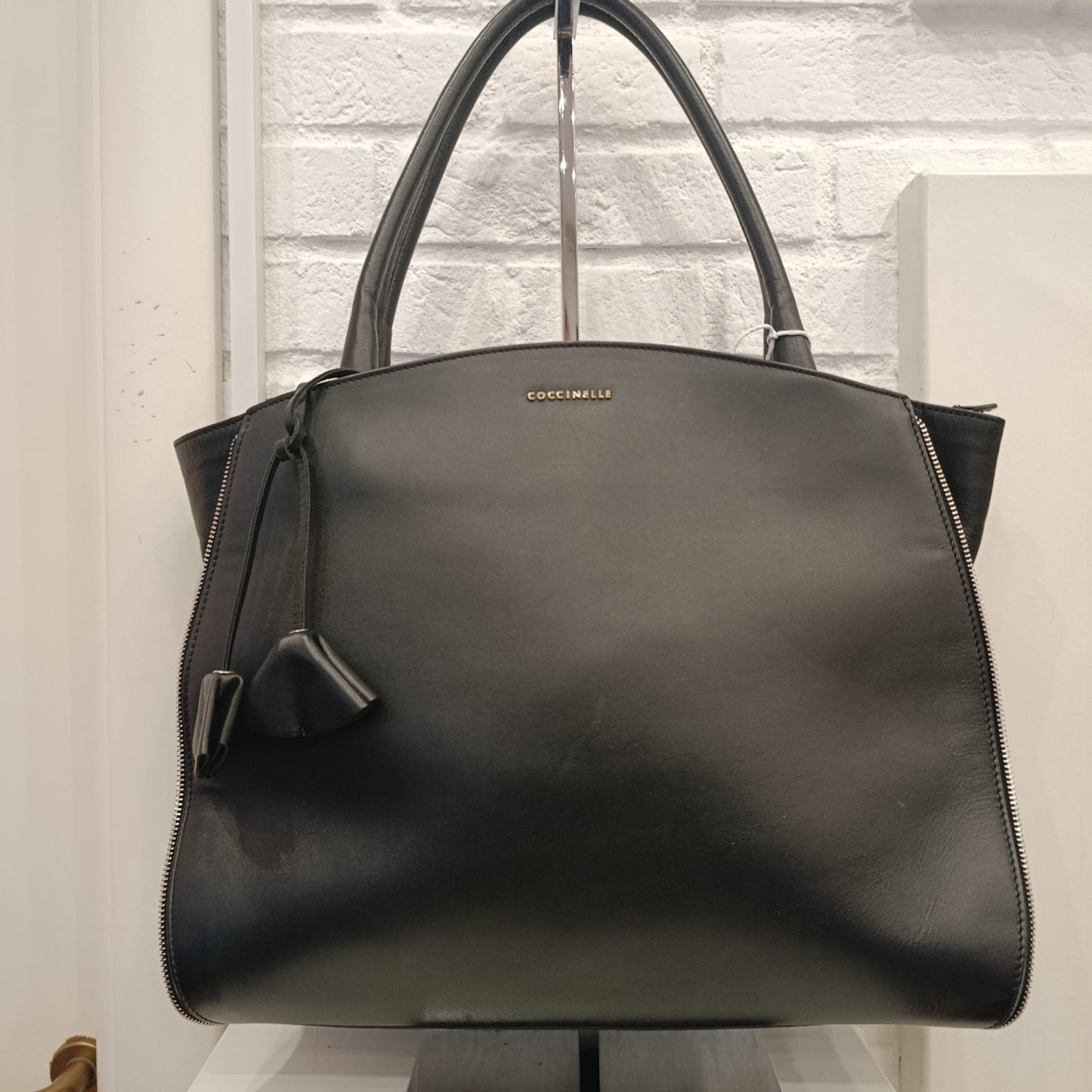 Borsa Coccinelle nera