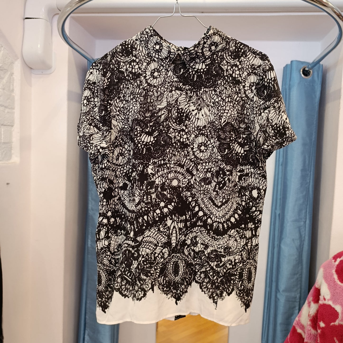 Top Prada seta tg 42 bottoni sul retro