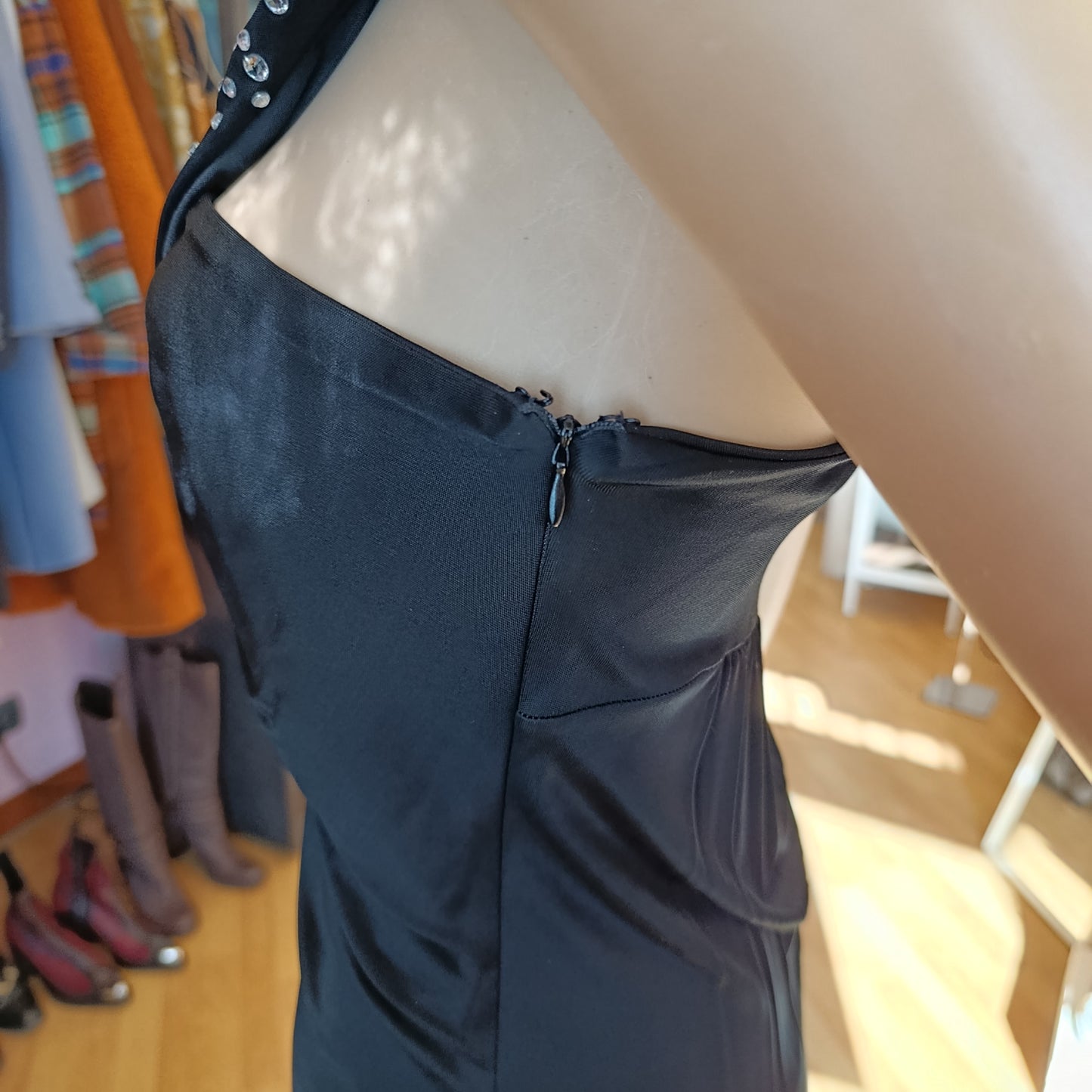 Abito nero monospalla Pinko strass tg M