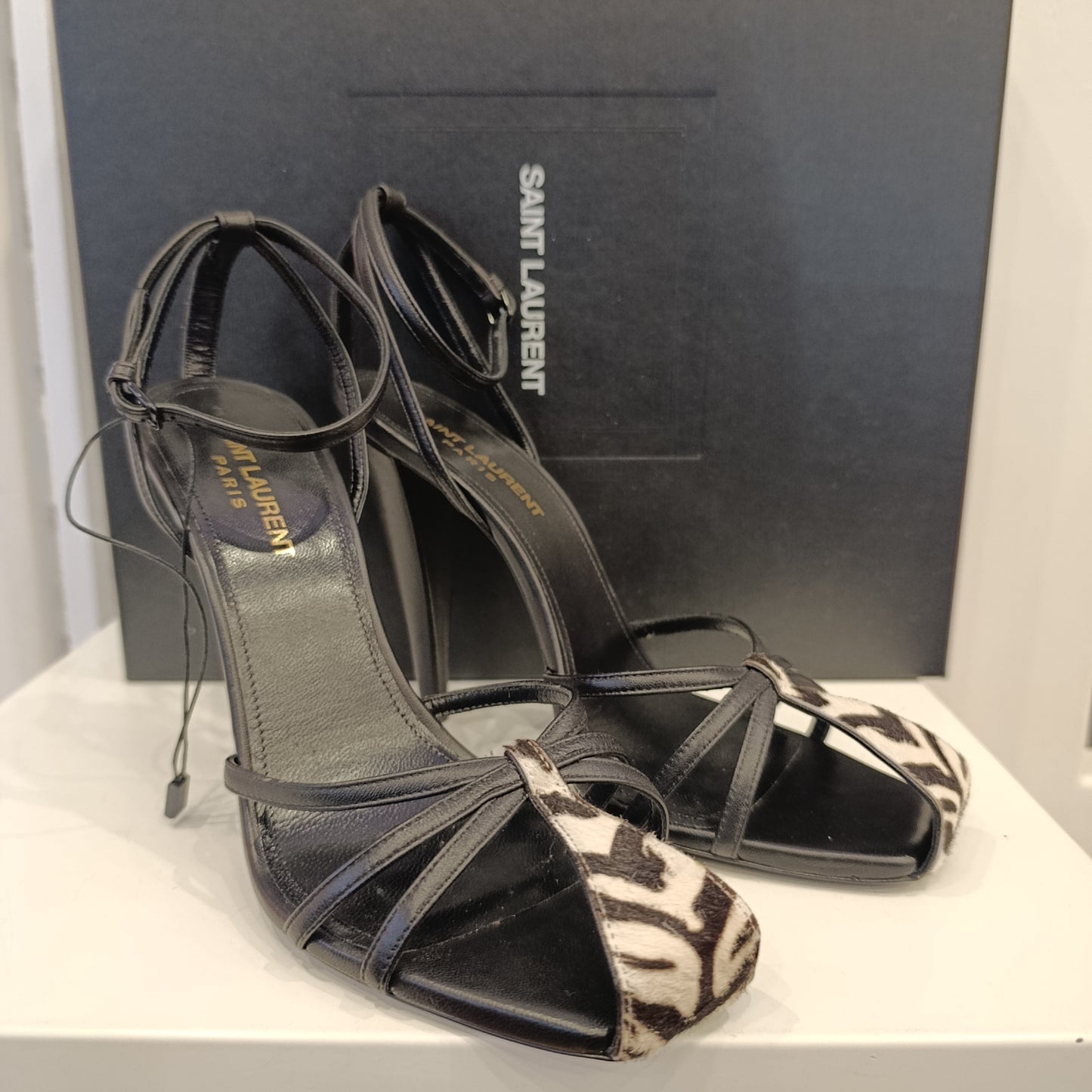 Tacchi Yves Saint Laurent n*37.5 nuove