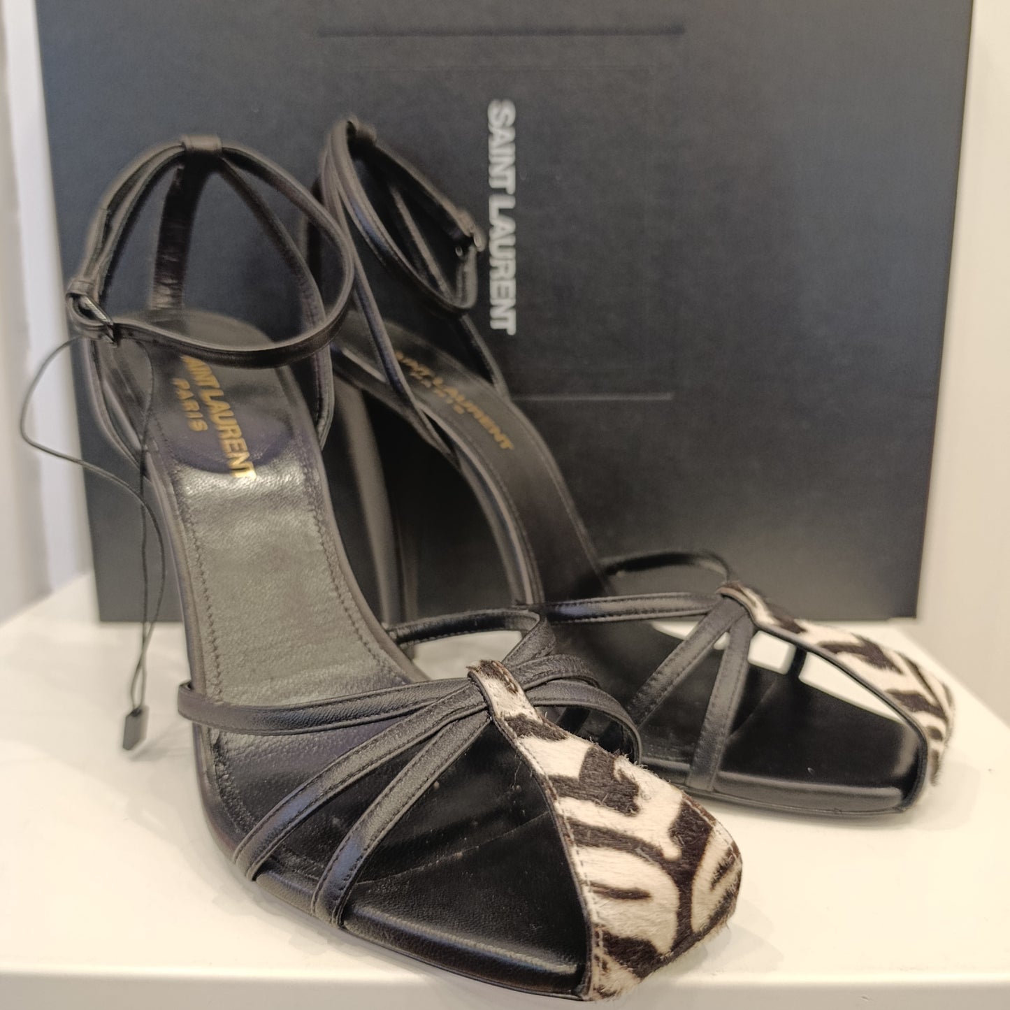 Tacchi Yves Saint Laurent n*37.5 nuove