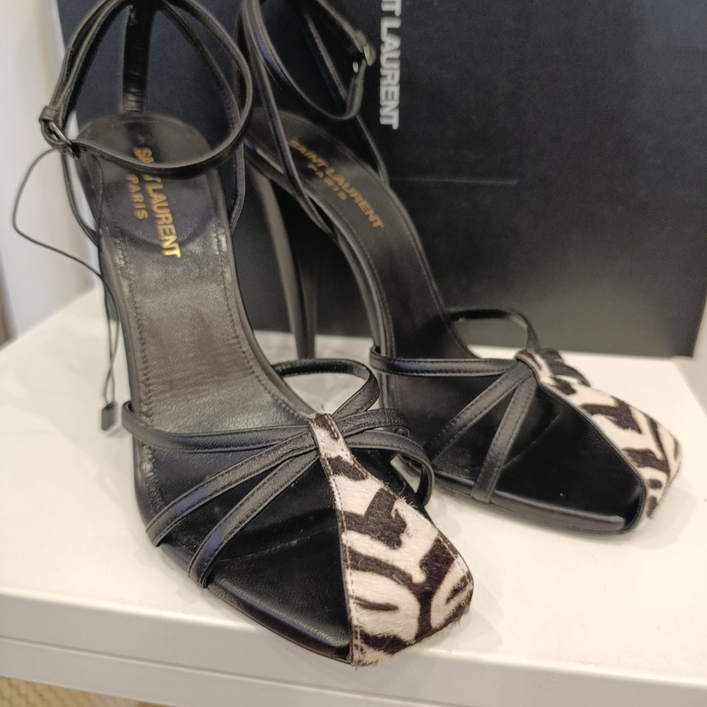 Tacchi Yves Saint Laurent n*37.5 nuove