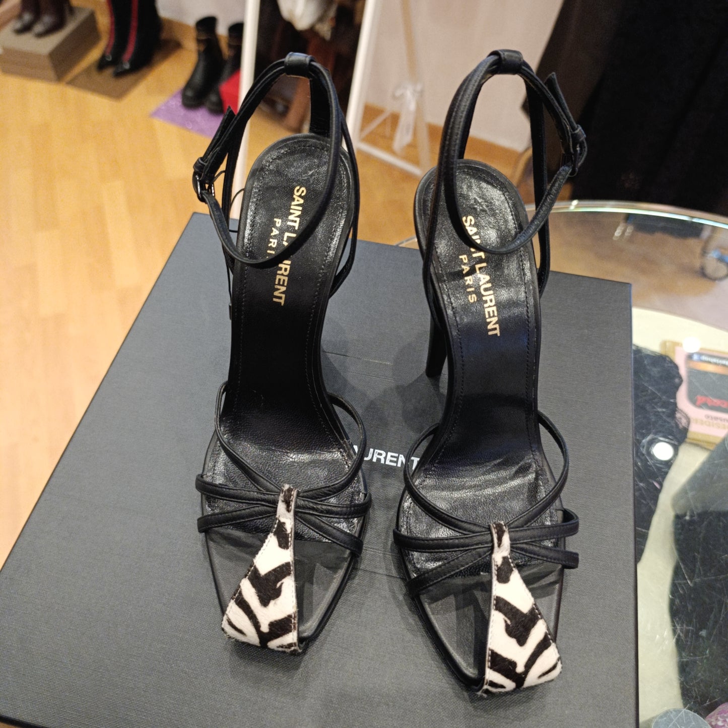 Tacchi Yves Saint Laurent n*37.5 nuove