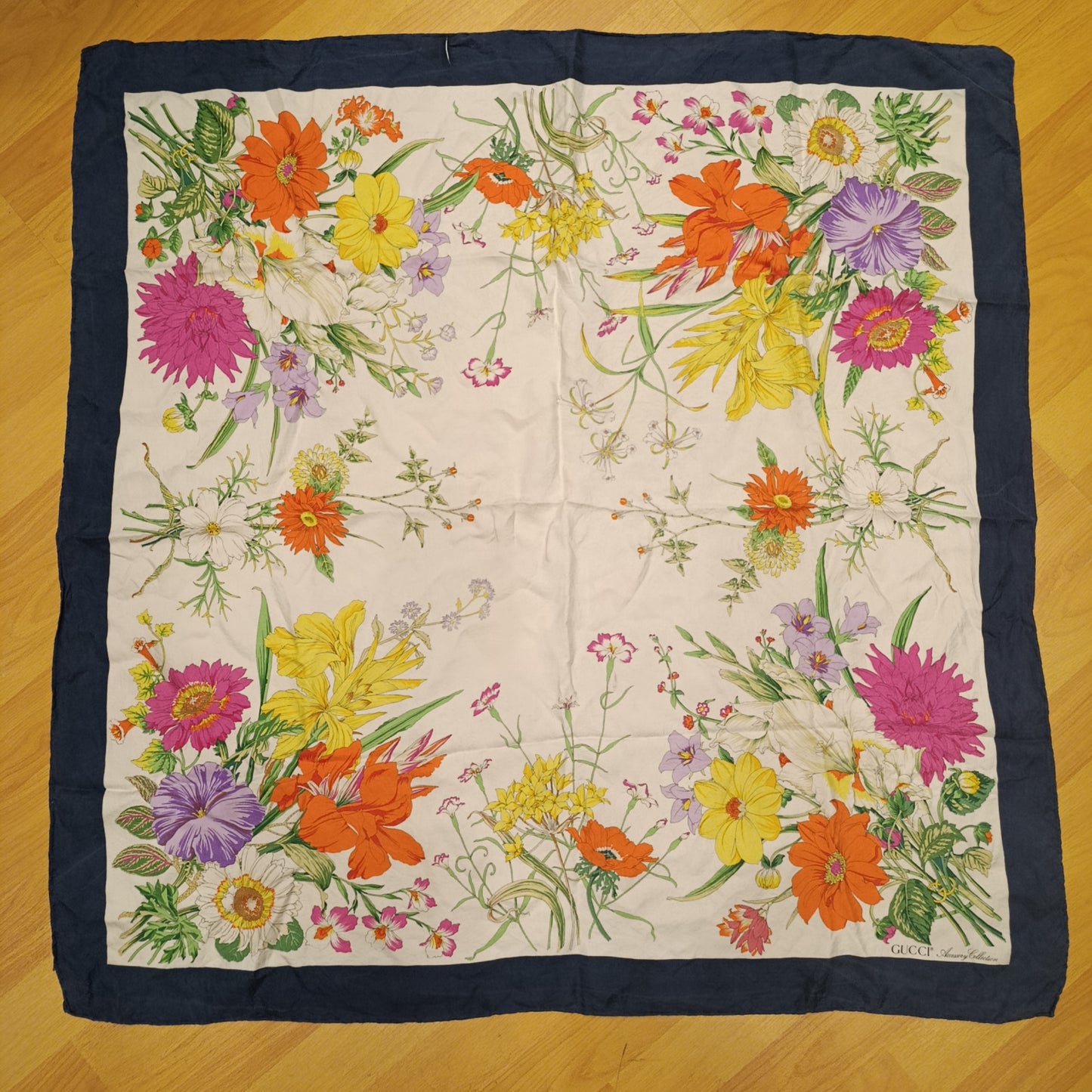 Foulard floreale Gucci vintage