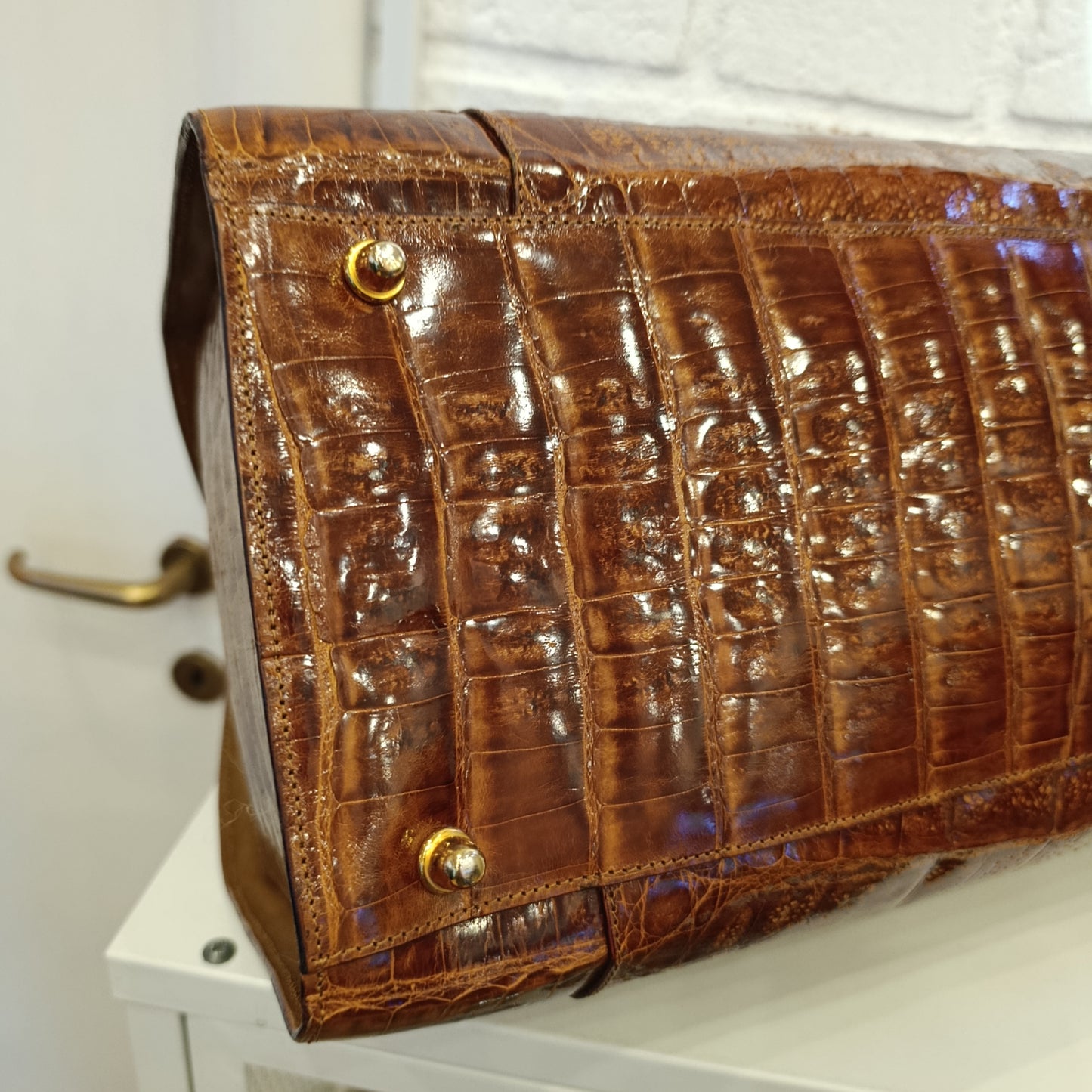 Doctor bag in coccodrillo