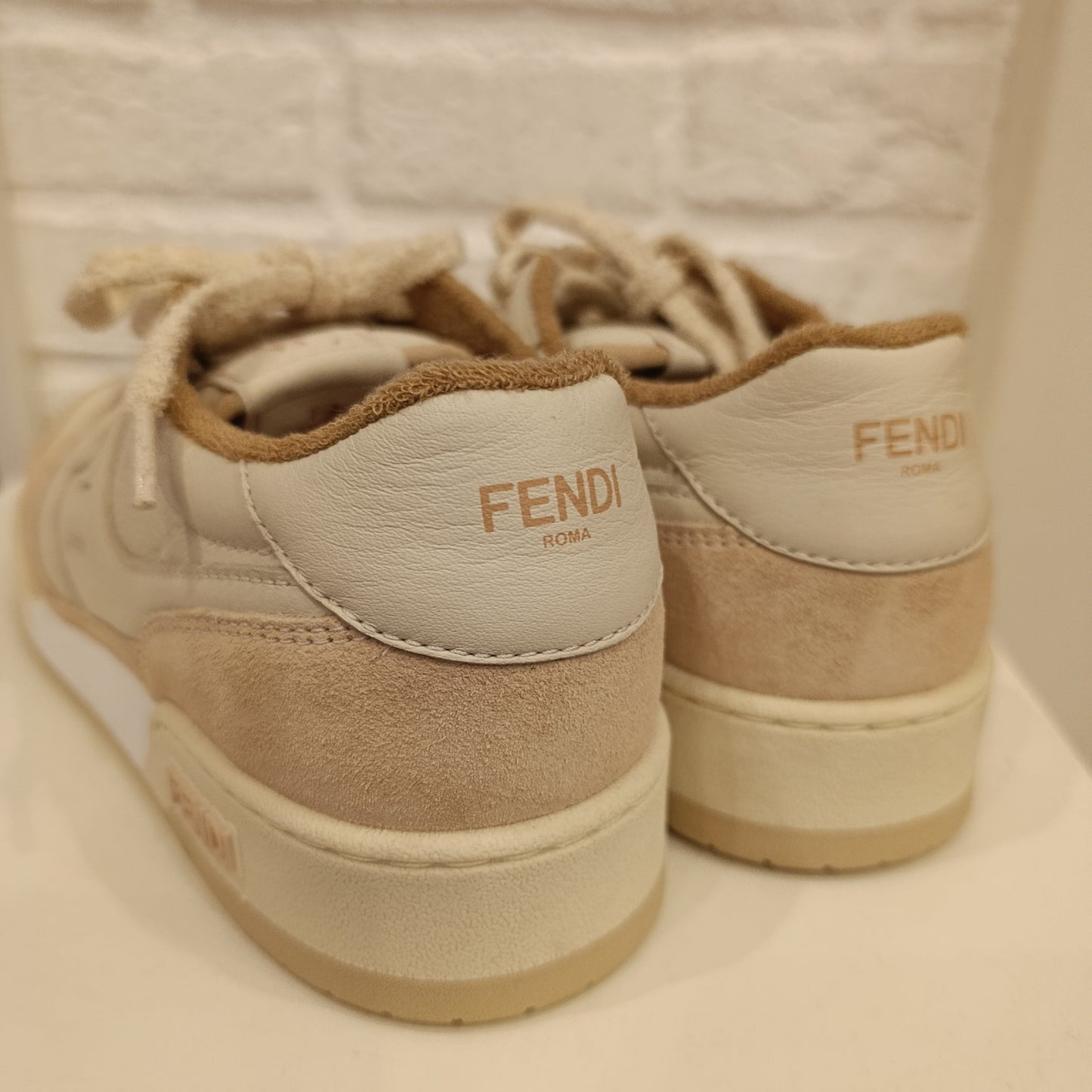 Sneakers n*39.5 Fendi