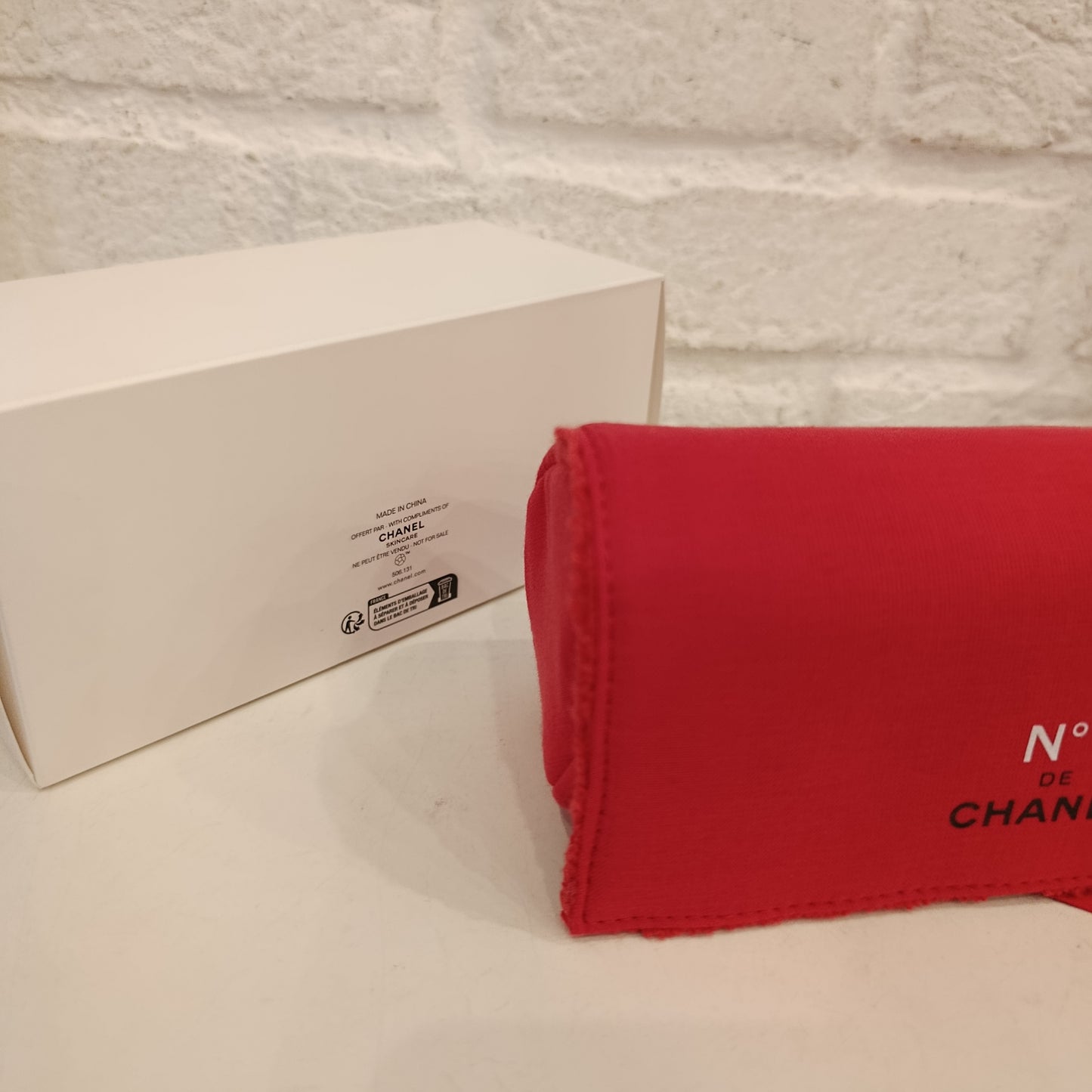 Pochette Chanel profumeria