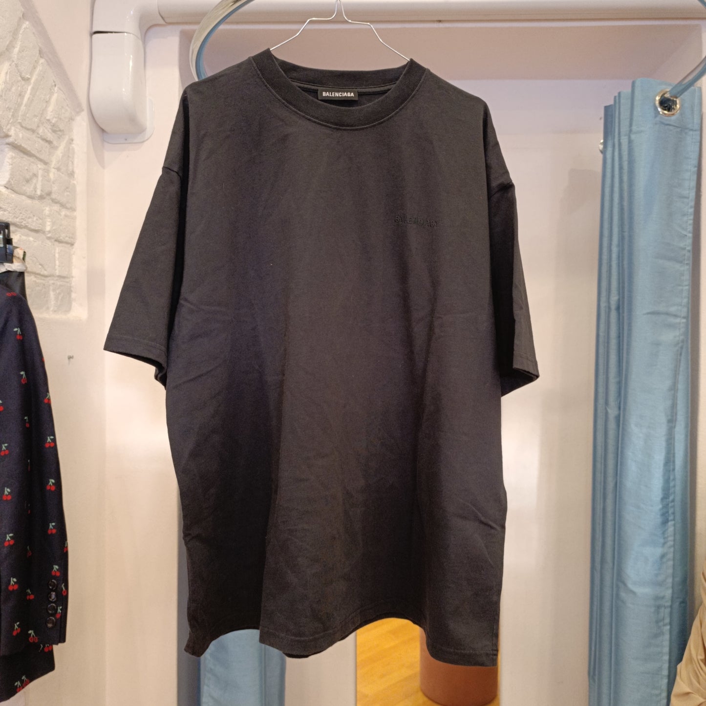 T-shirt Balenciaga tg xs over