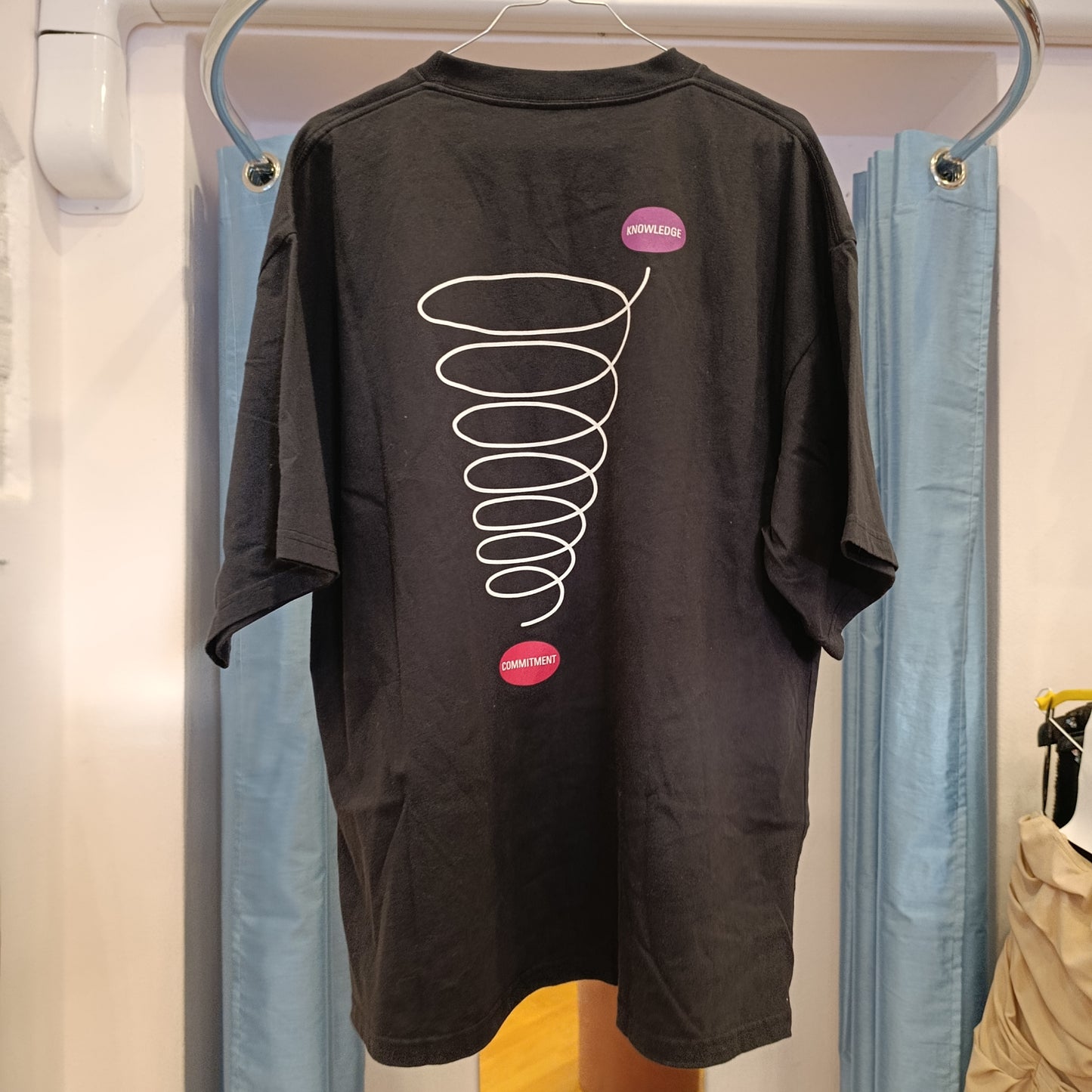 T-shirt Balenciaga tg xs over