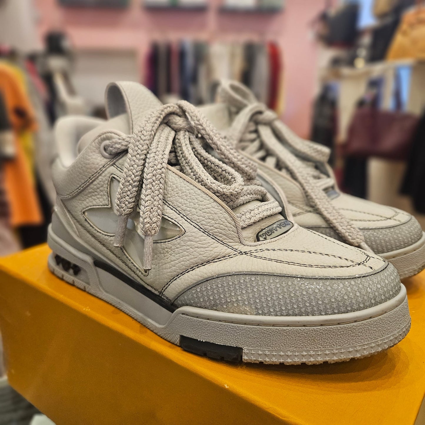 Louis Vuitton Trainer n* 8/42