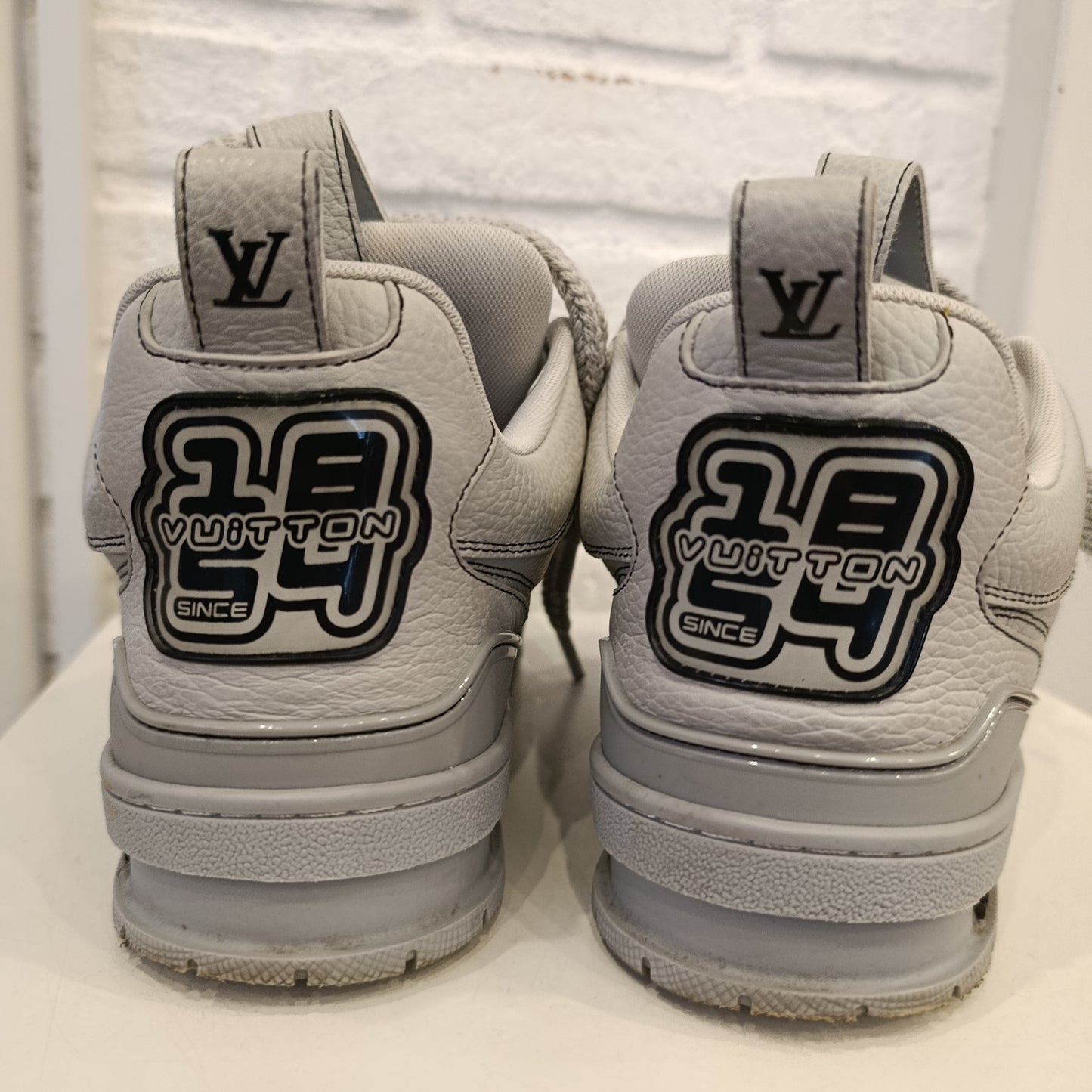 Louis Vuitton Trainer n* 8/42