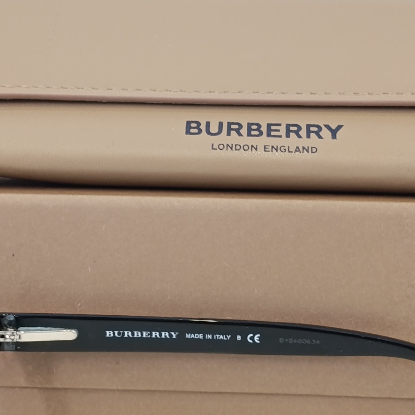 Occhiali Burberry montatura pari al nuovo