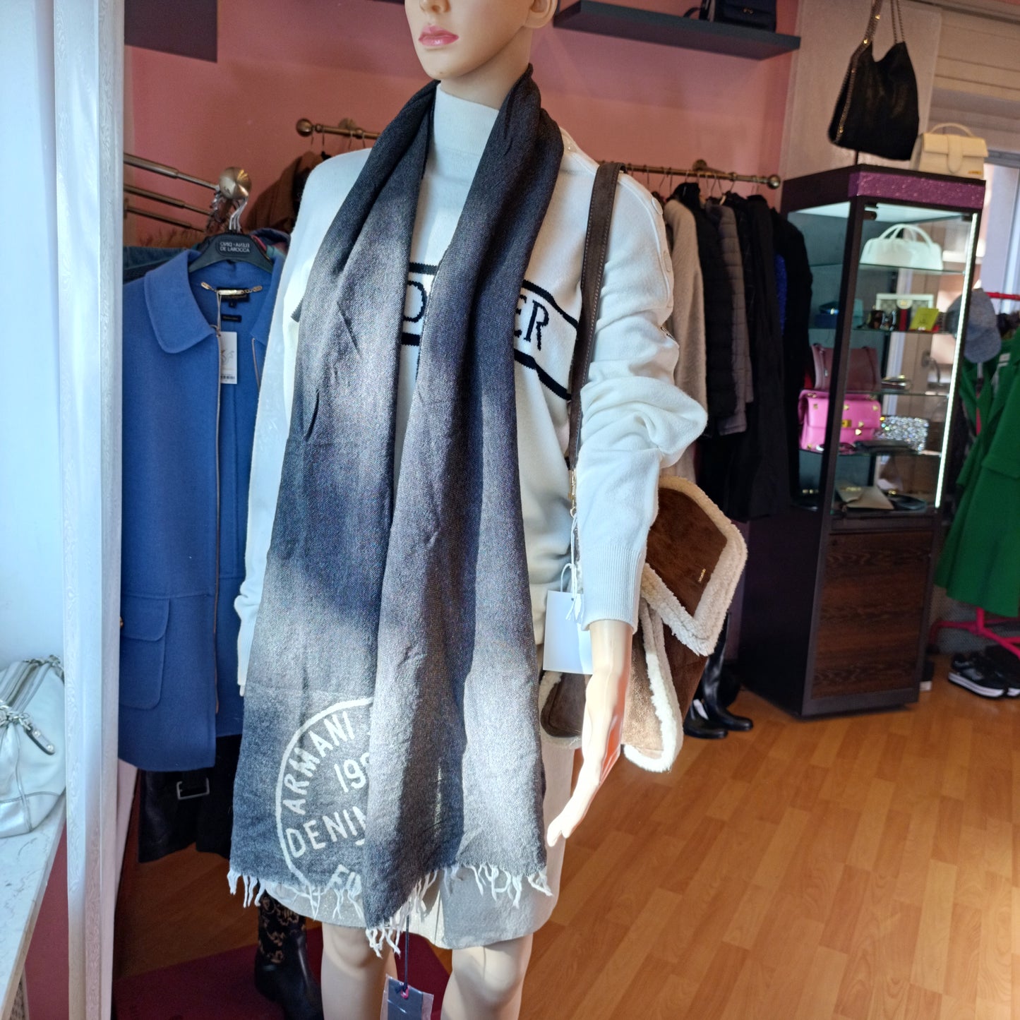 Sciarpa marrone Armani nuova