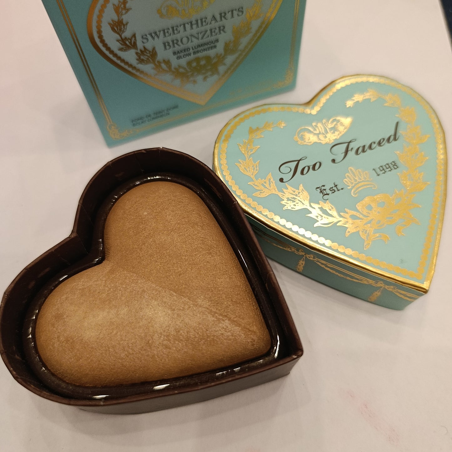 Bronzer Too Faced