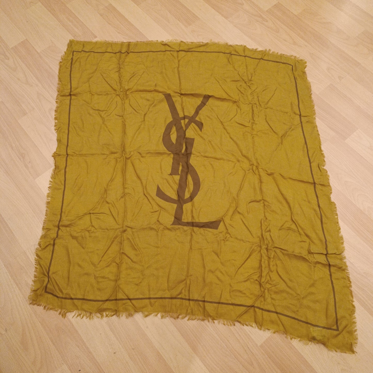 Strangolino Ysl
