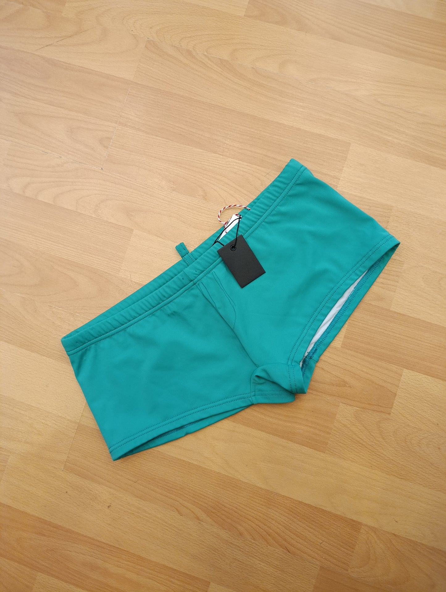 Costume uomo nuovo Dsquared2 tg48