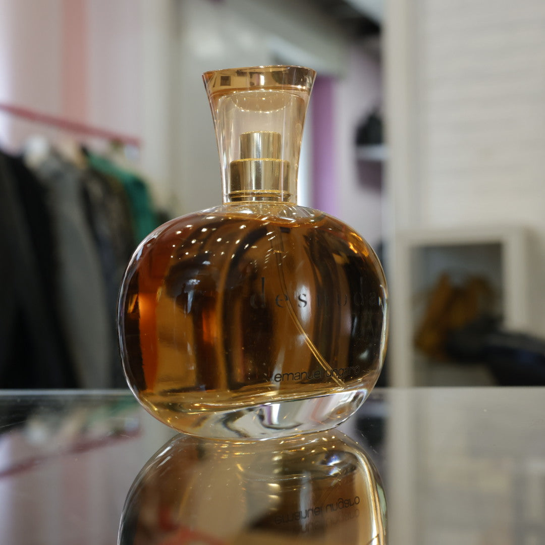 Profumo Ungaro 'desnuda'
