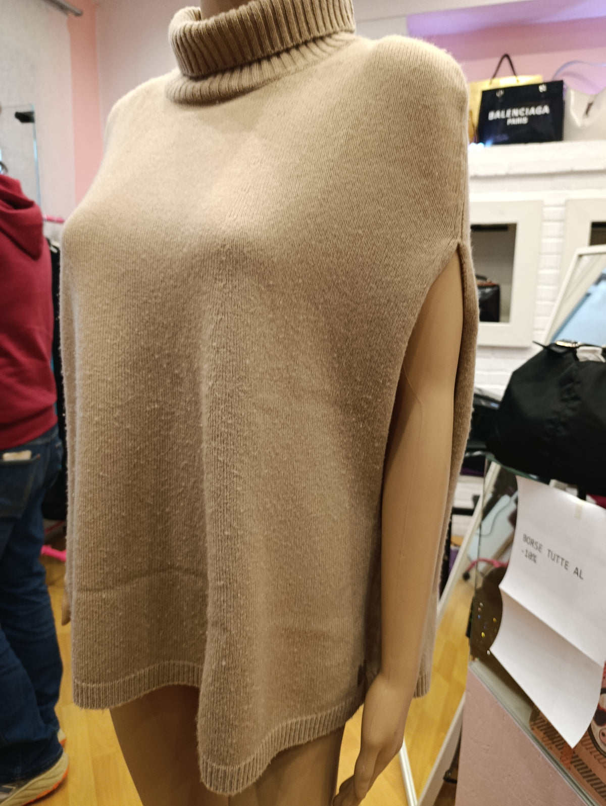Maglione MaxMara tg U senza maniche