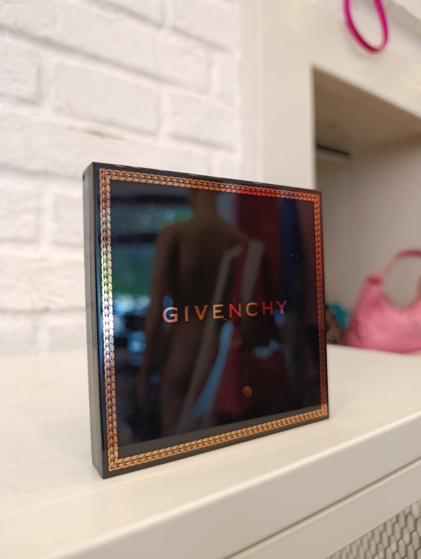 Givenchy croisiere terre exotique