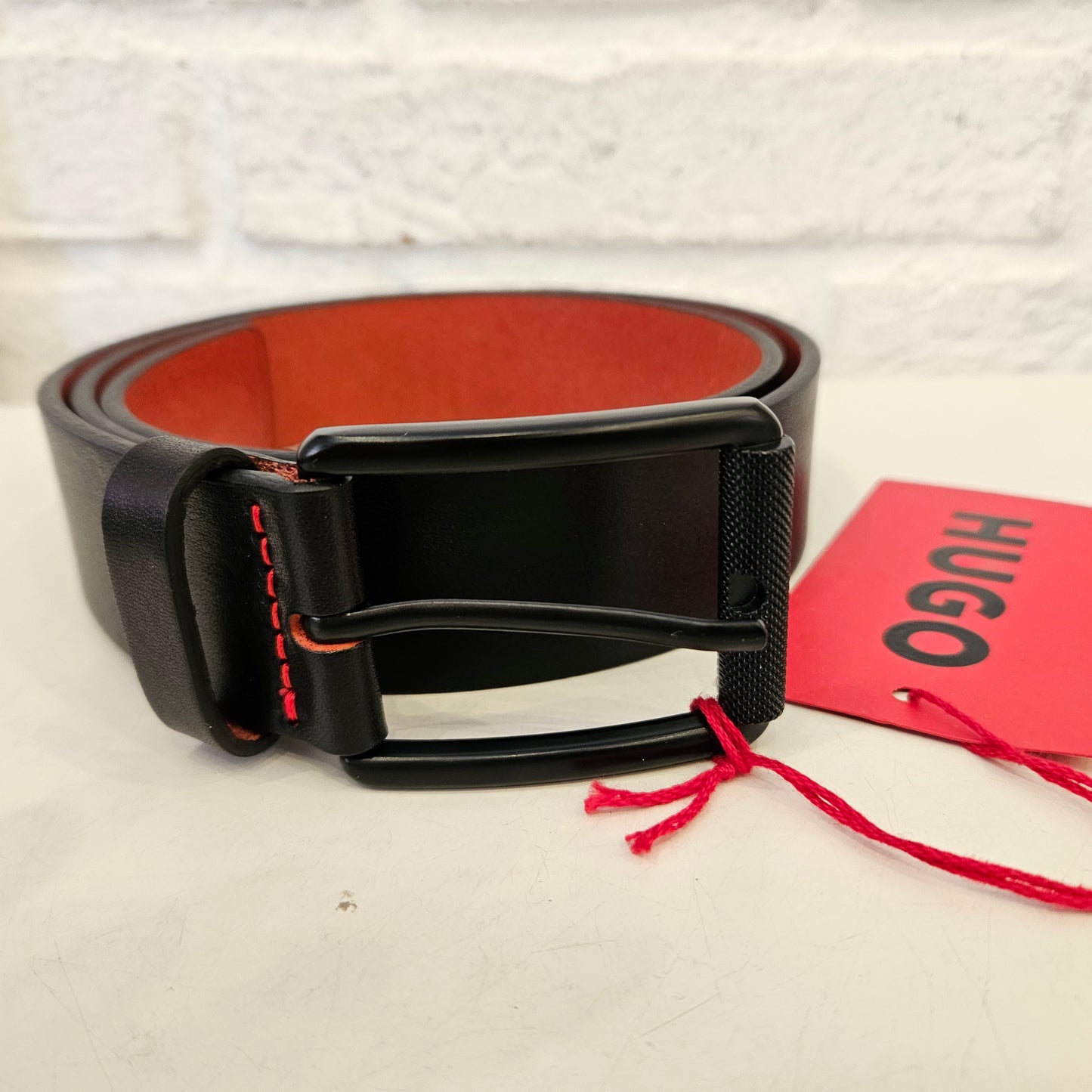Cintura Hugo Boss mis 80/90