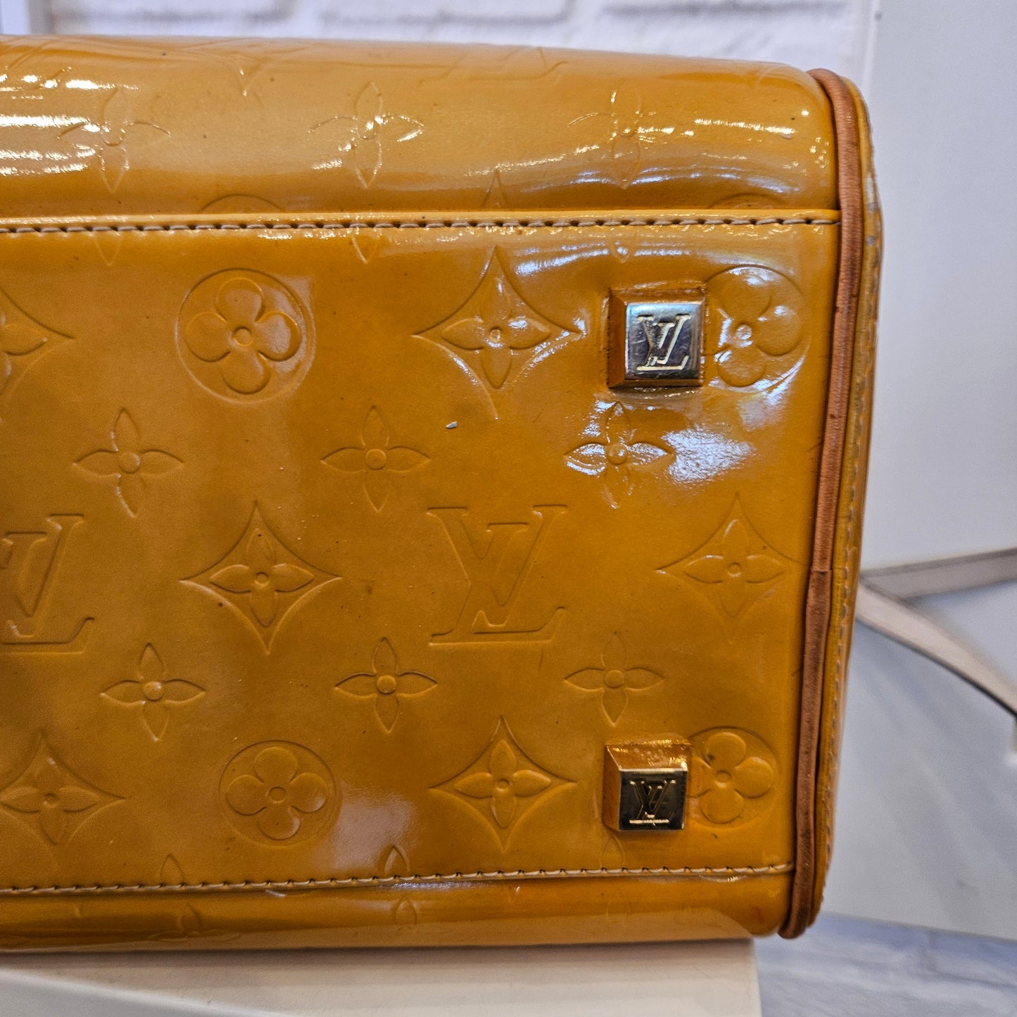 Louis Vuitton Tompkins Square (2002)