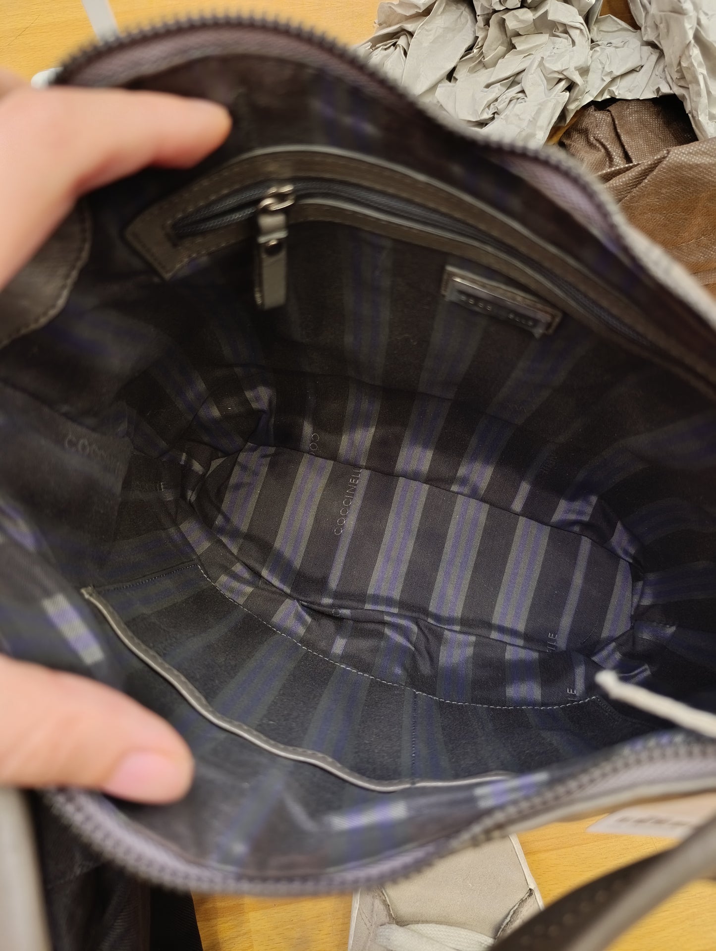 Borsa coccinelle in pelle mai utilizzata
