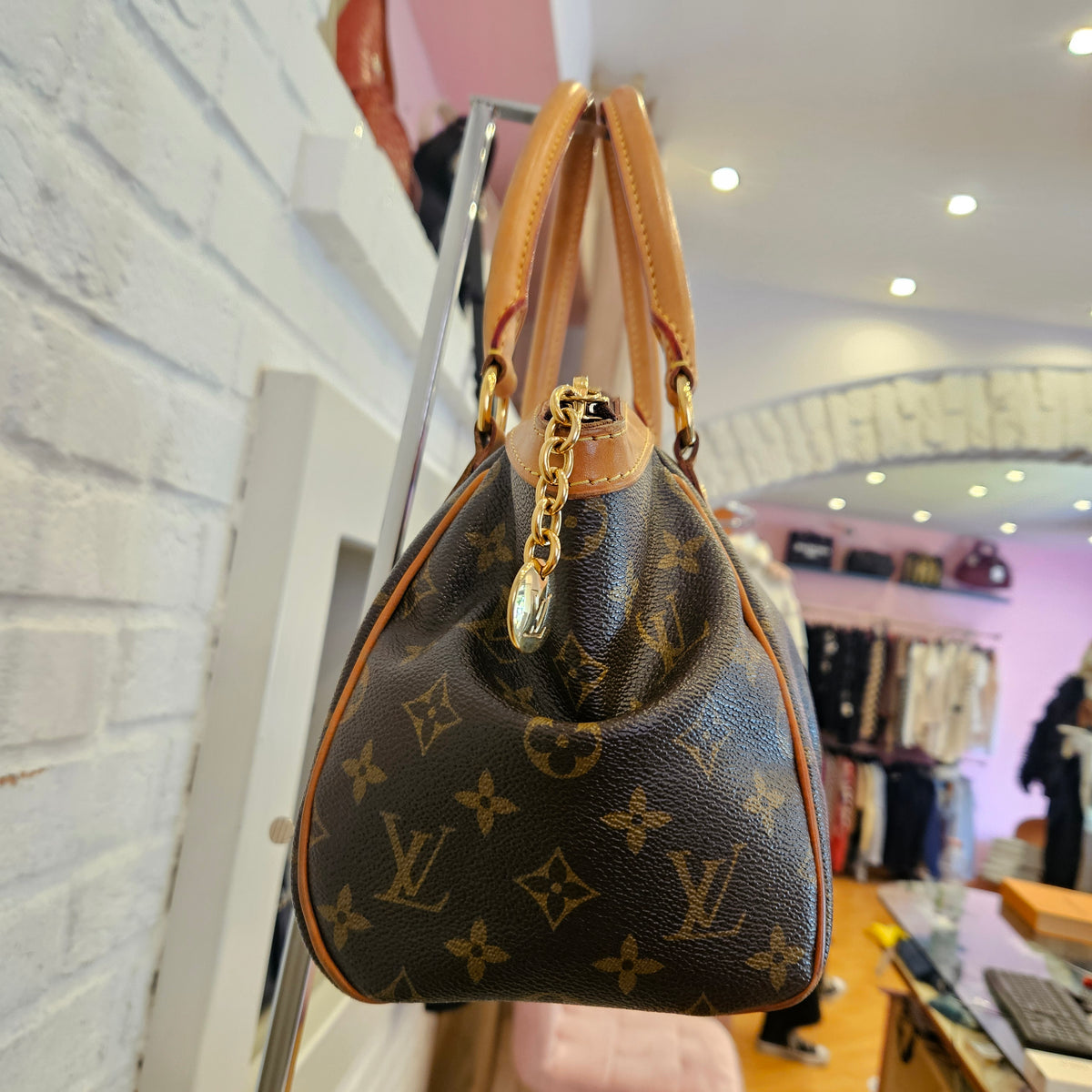 Tivoli Louis Vuitton