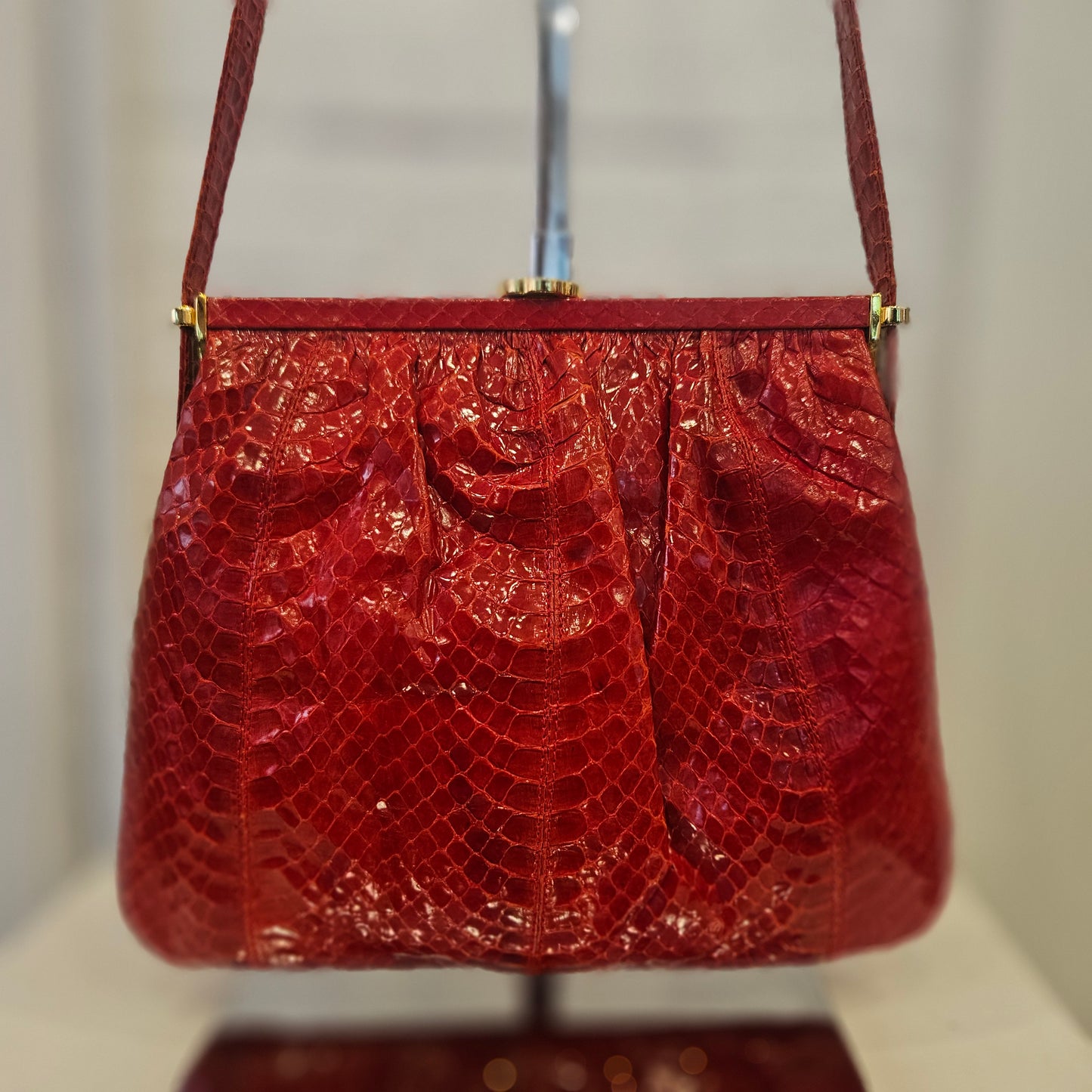 Tracollina vintage Ferragamo