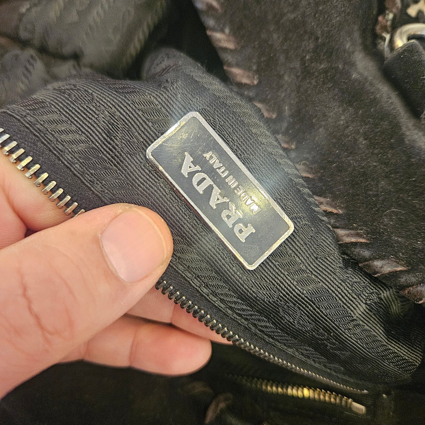 Borsa Prada in camoscio