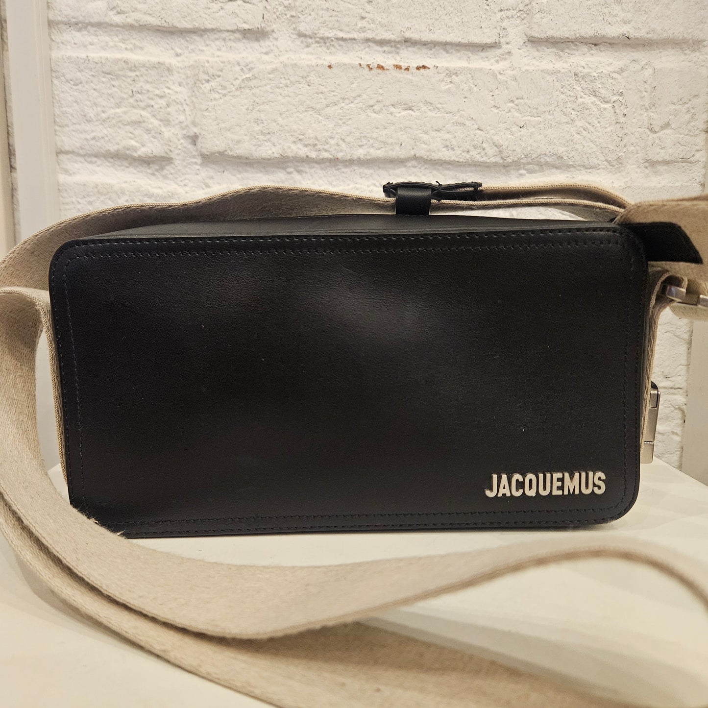 Tracollina Jacquemus