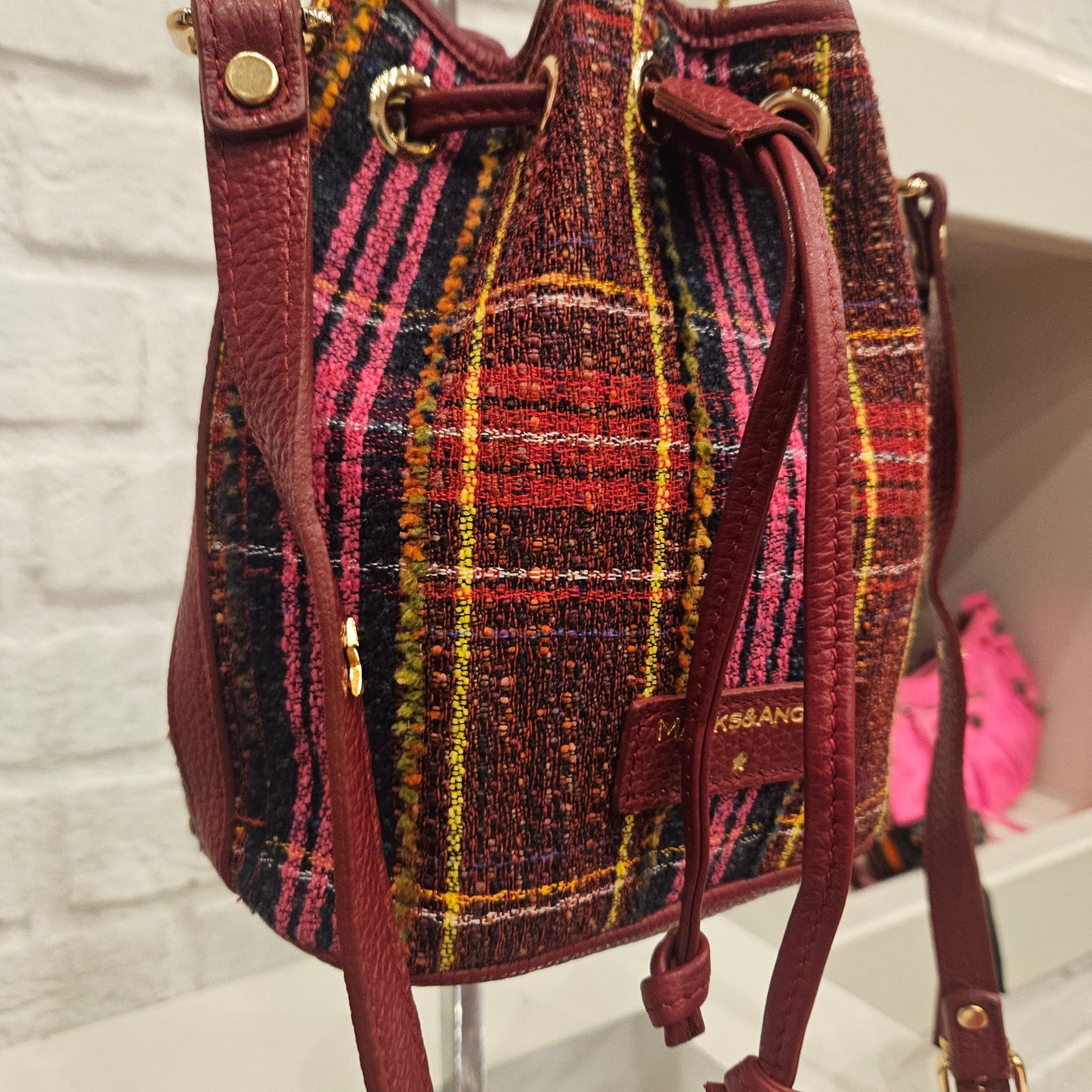 Secchiello Marks & Angels