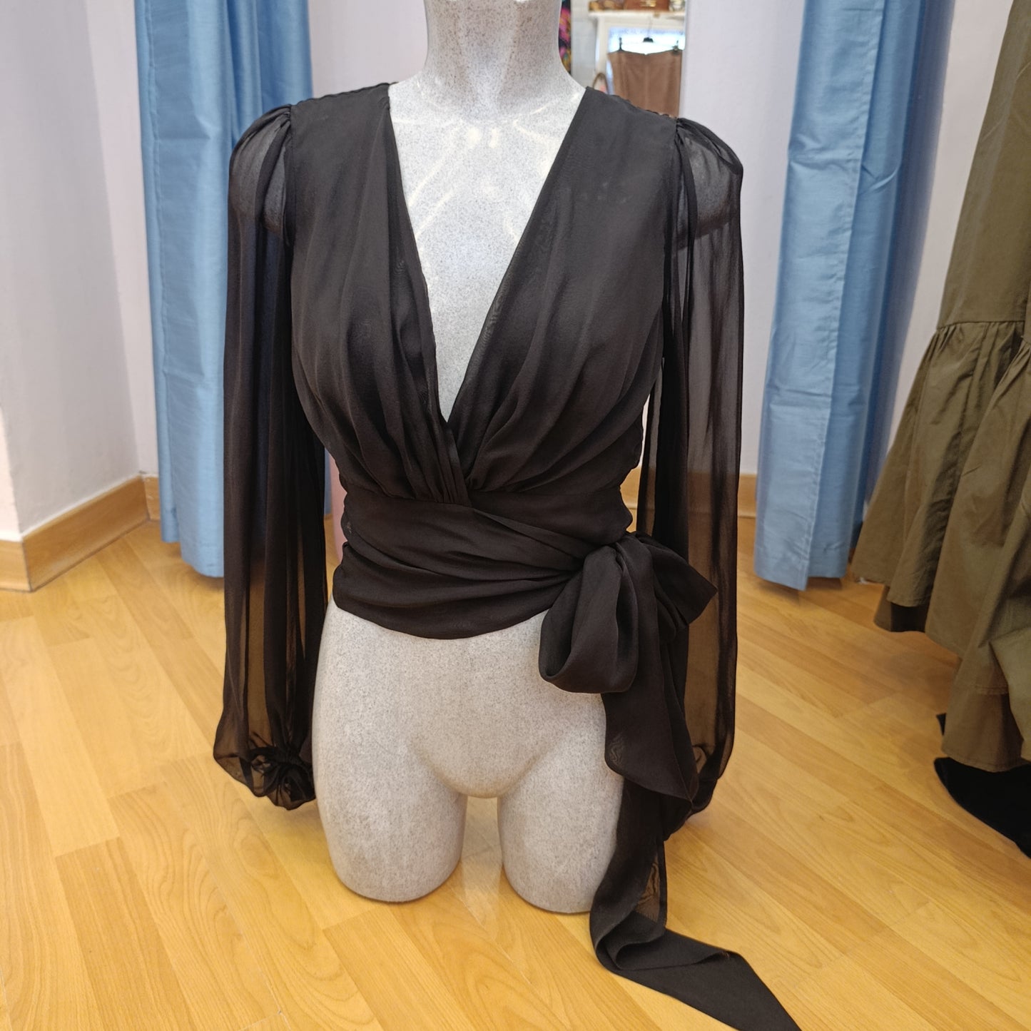Blusa Elisabetta Franchi nuova con cartellino tg 38 in seta