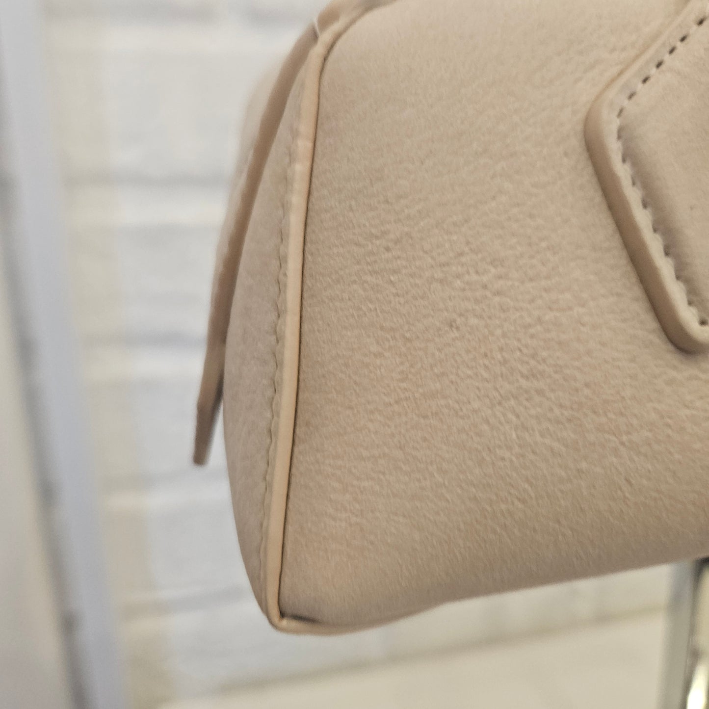 Le Teckel Alaïa (mis 27)