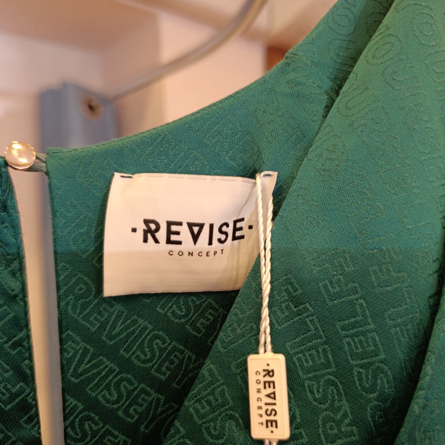 Abito nuovo con cartellino revise tg 40