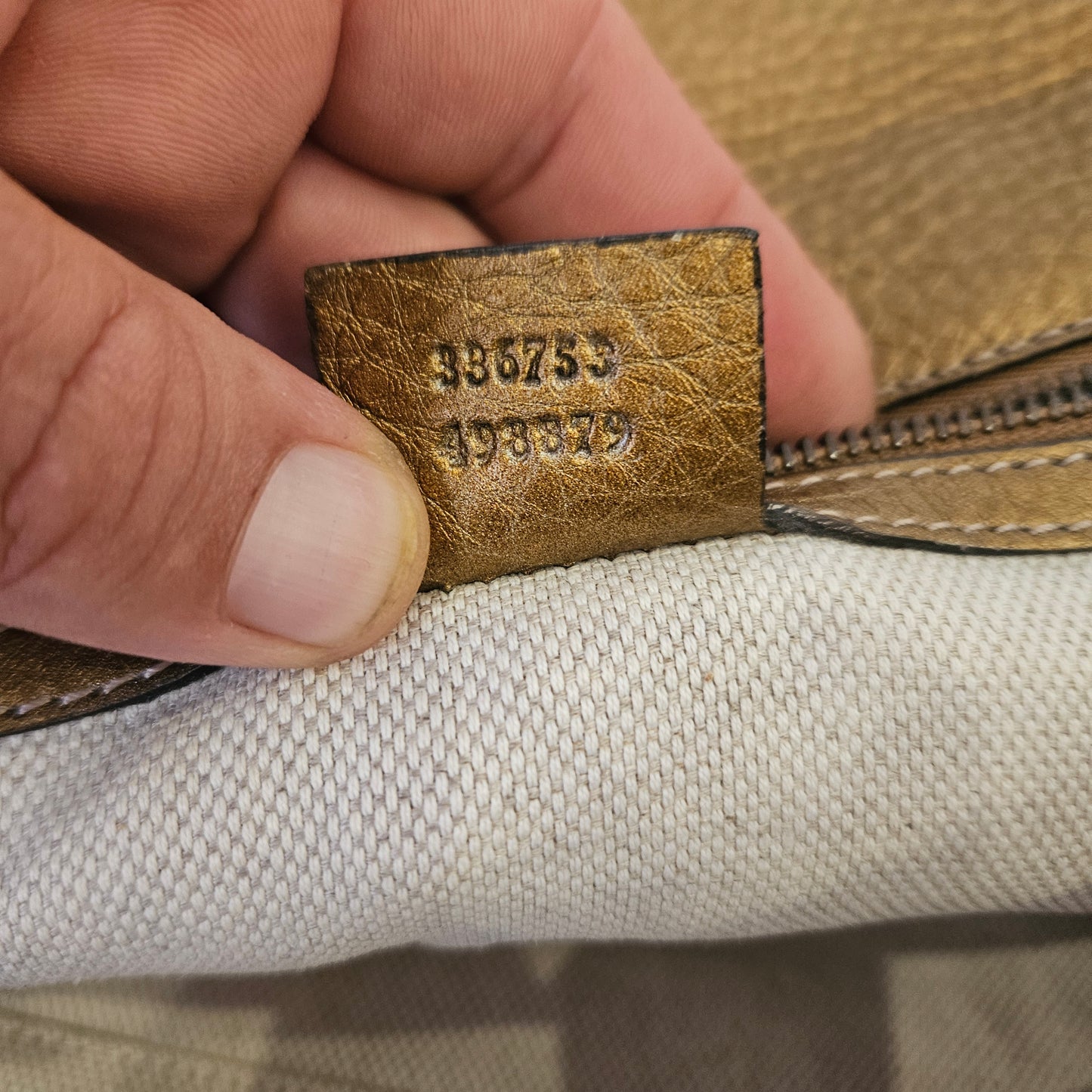 Clutch Gucci Soho metallic Gold