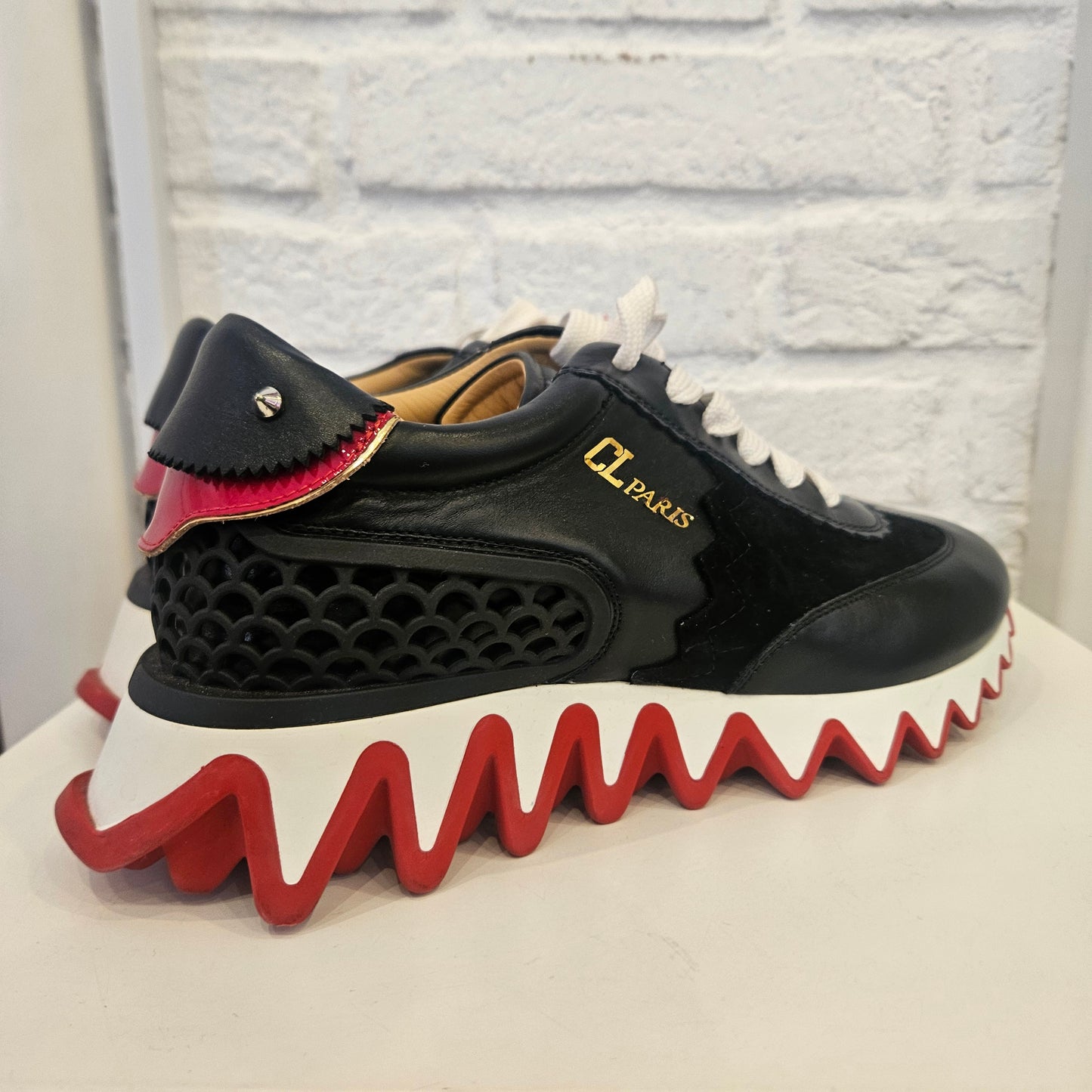 Shark Louboutin n 37,5