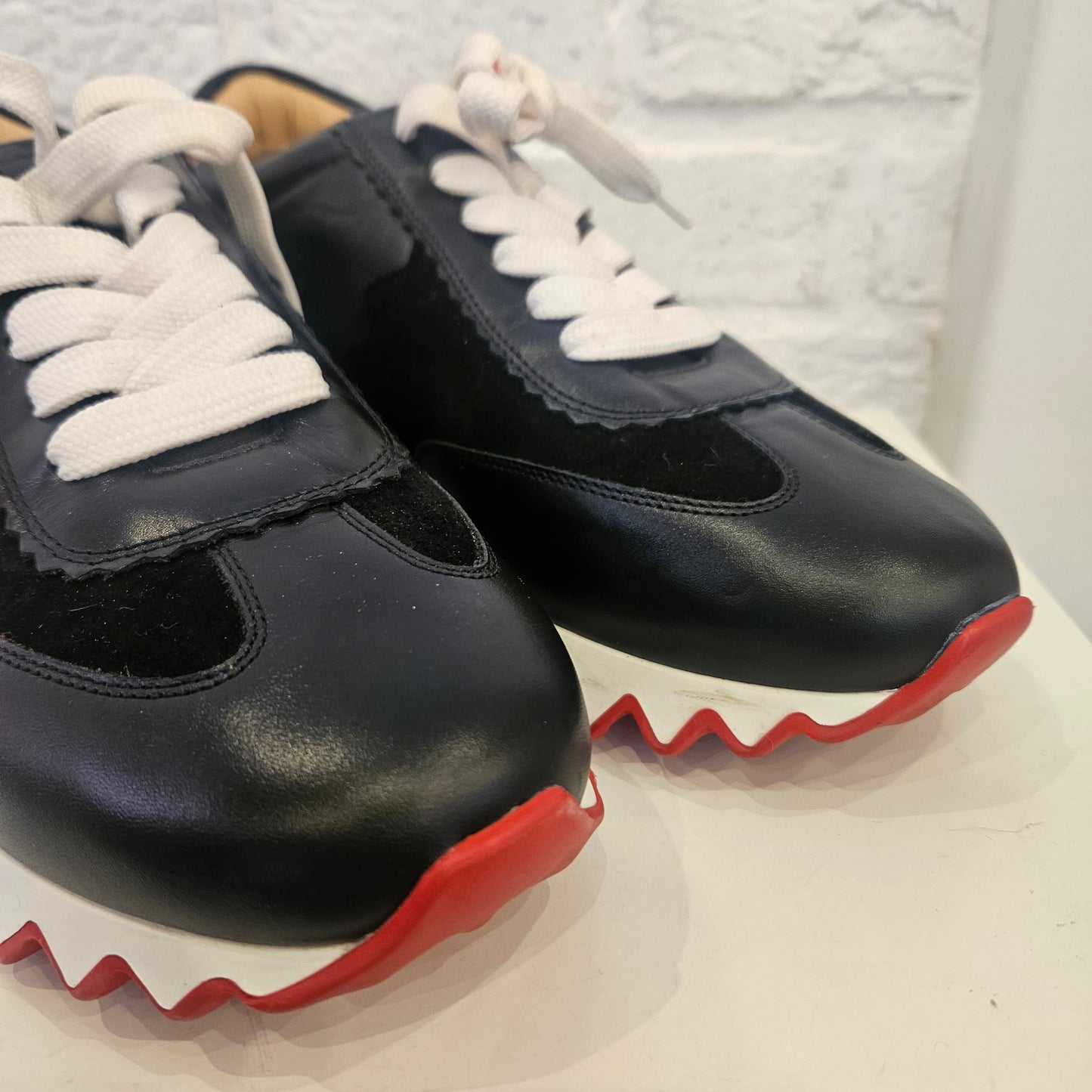 Shark Louboutin n 37,5