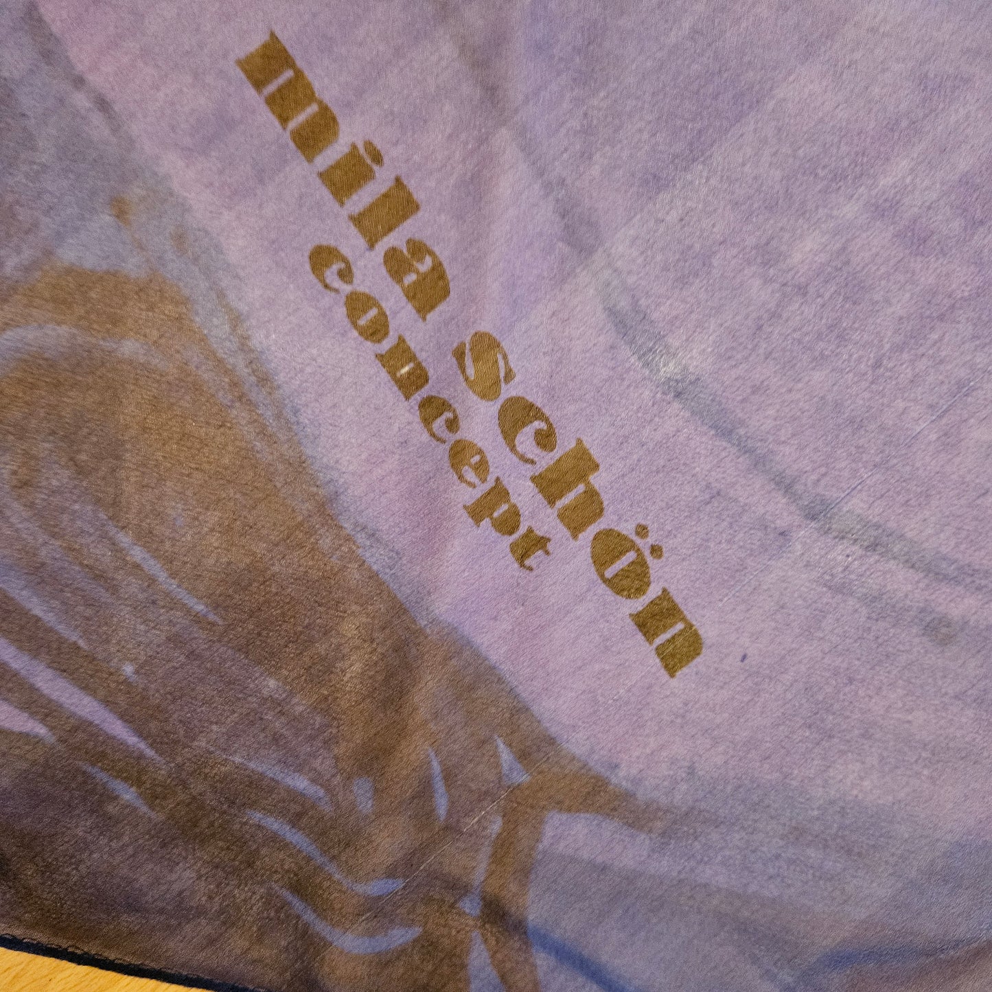 Maxi Foulard Mila Schön