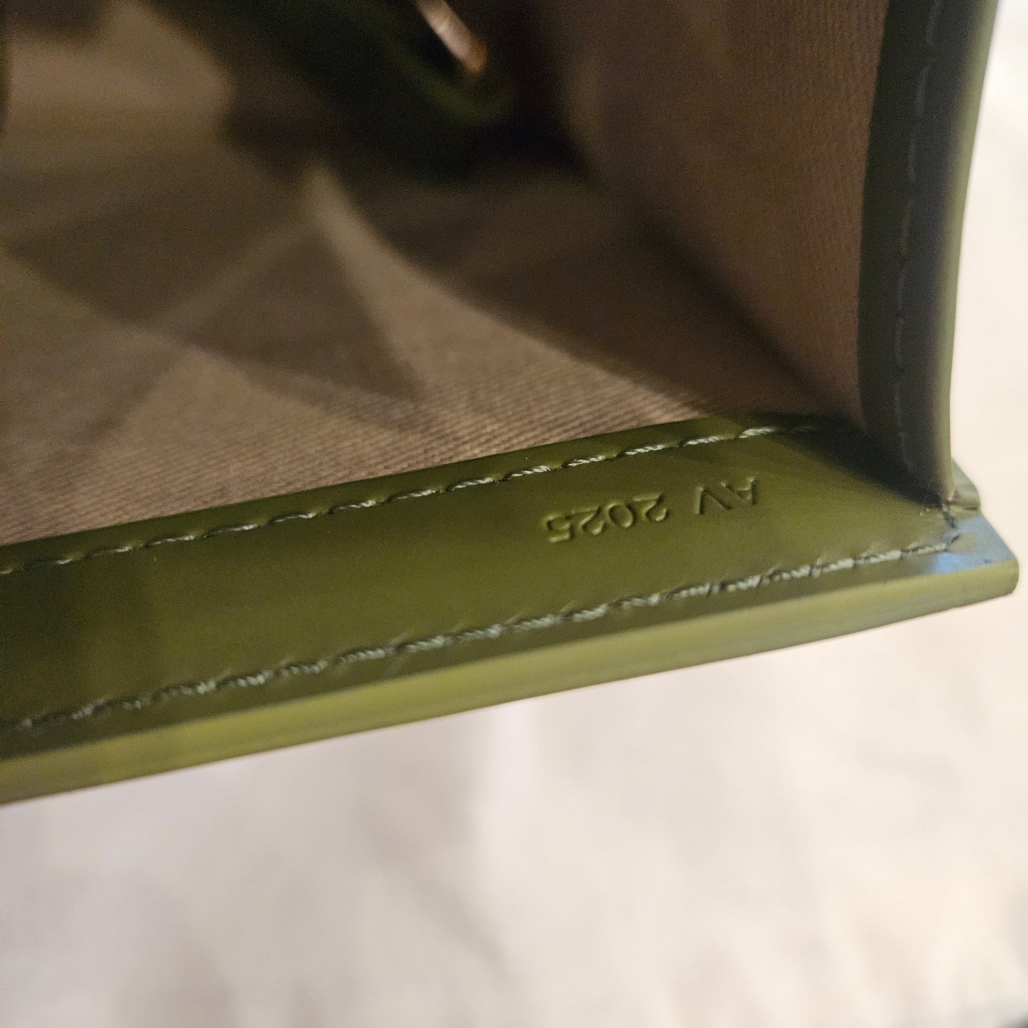 Jacquemus Le Bambino