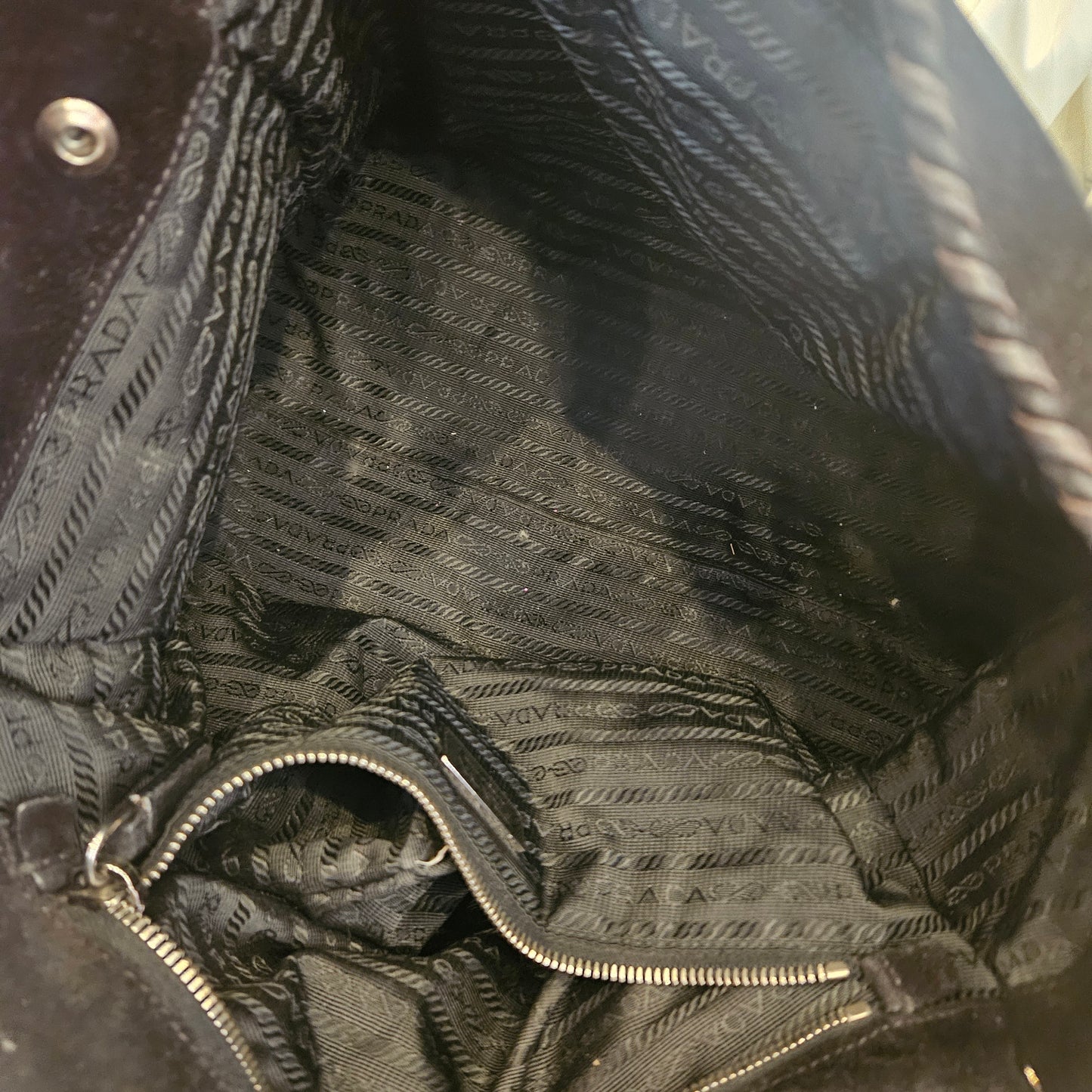 Borsa Prada in camoscio