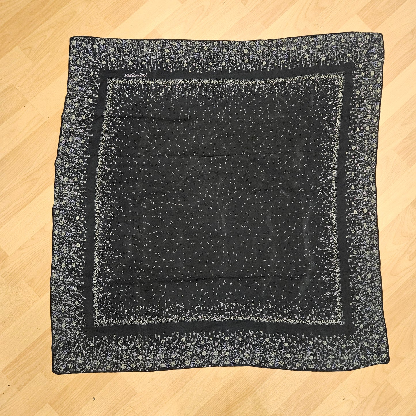 Foulard vintage Yves Saint Laurent